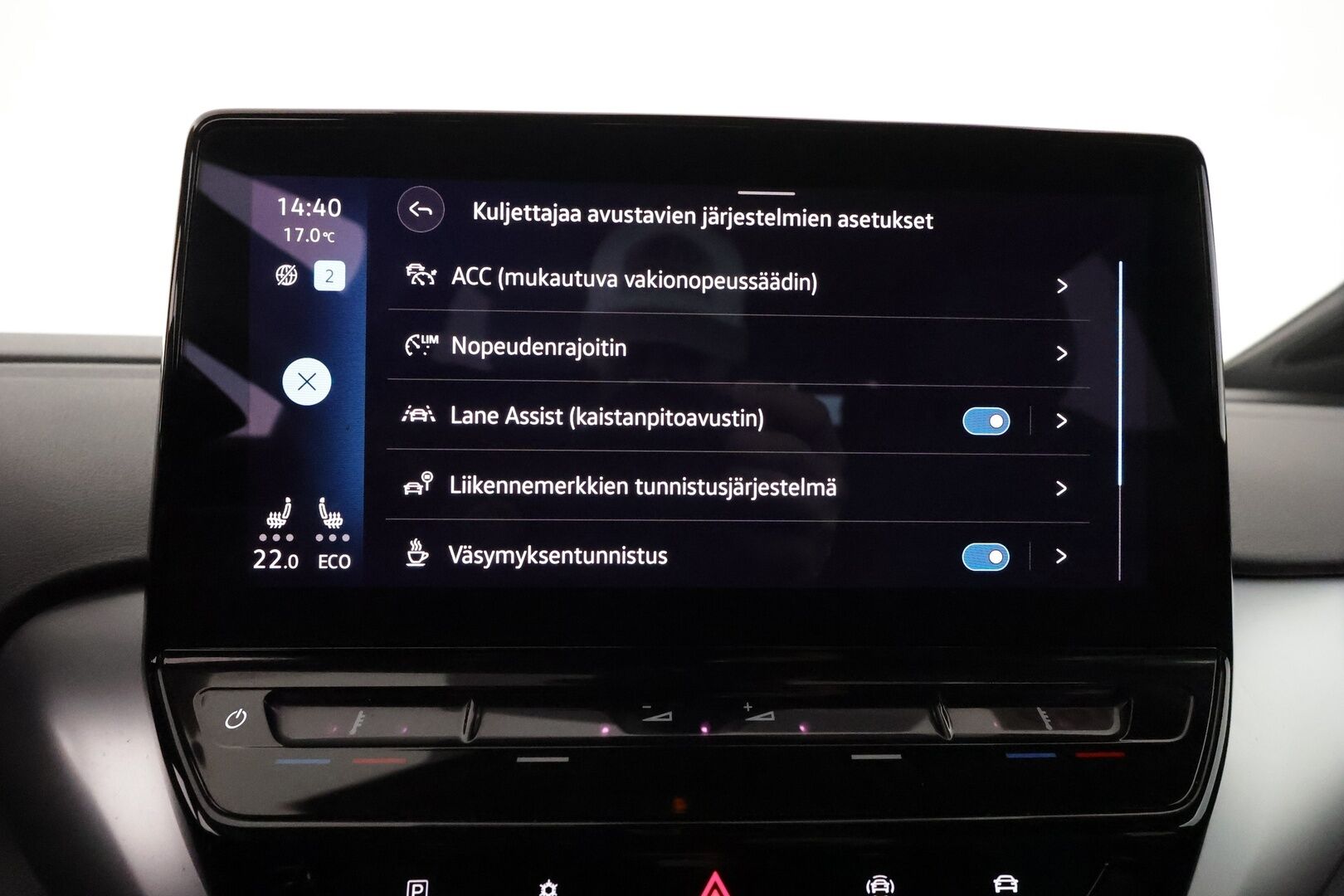 VOLKSWAGEN ID.4 2021 150kW Pro Performance **Lämpöpumppu / Koukku / Adapt.Vakkari / P.Kamera / LED-valot / Kaistavahti / Navi** - KeylessGO / 2x Renkaat / Akku Kuntotarkastettu!