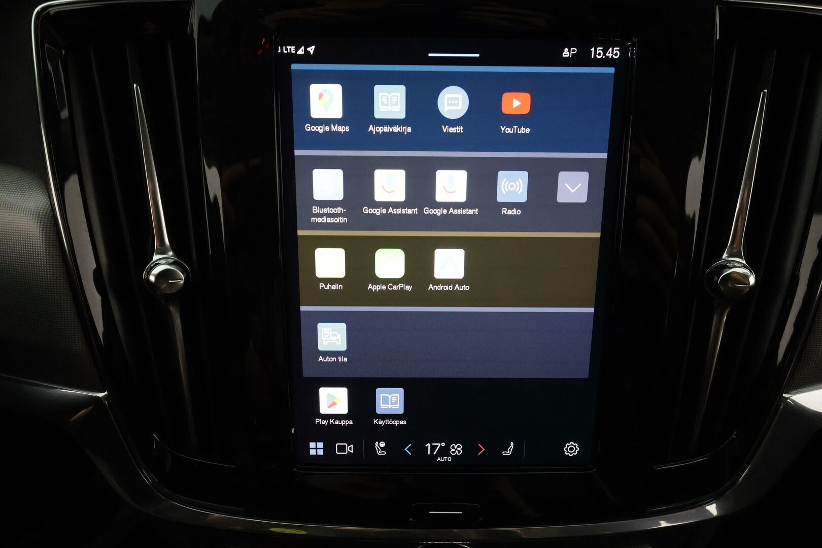 Volvo V90 2023 T6 350 AWD Core Bright Auto **Koukku / Adapt.Vakkari / P.kamera / LED-valot / Kaistavahti / Google Maps / KeylessGO** - Juuri huollettu / Facelift / Hieno kuntoinen / Akku kuntotarkastettu / 2x Renkaat - HULLUT BLACKWEEK JATKOT - KORKOTARJOUS 2,49%