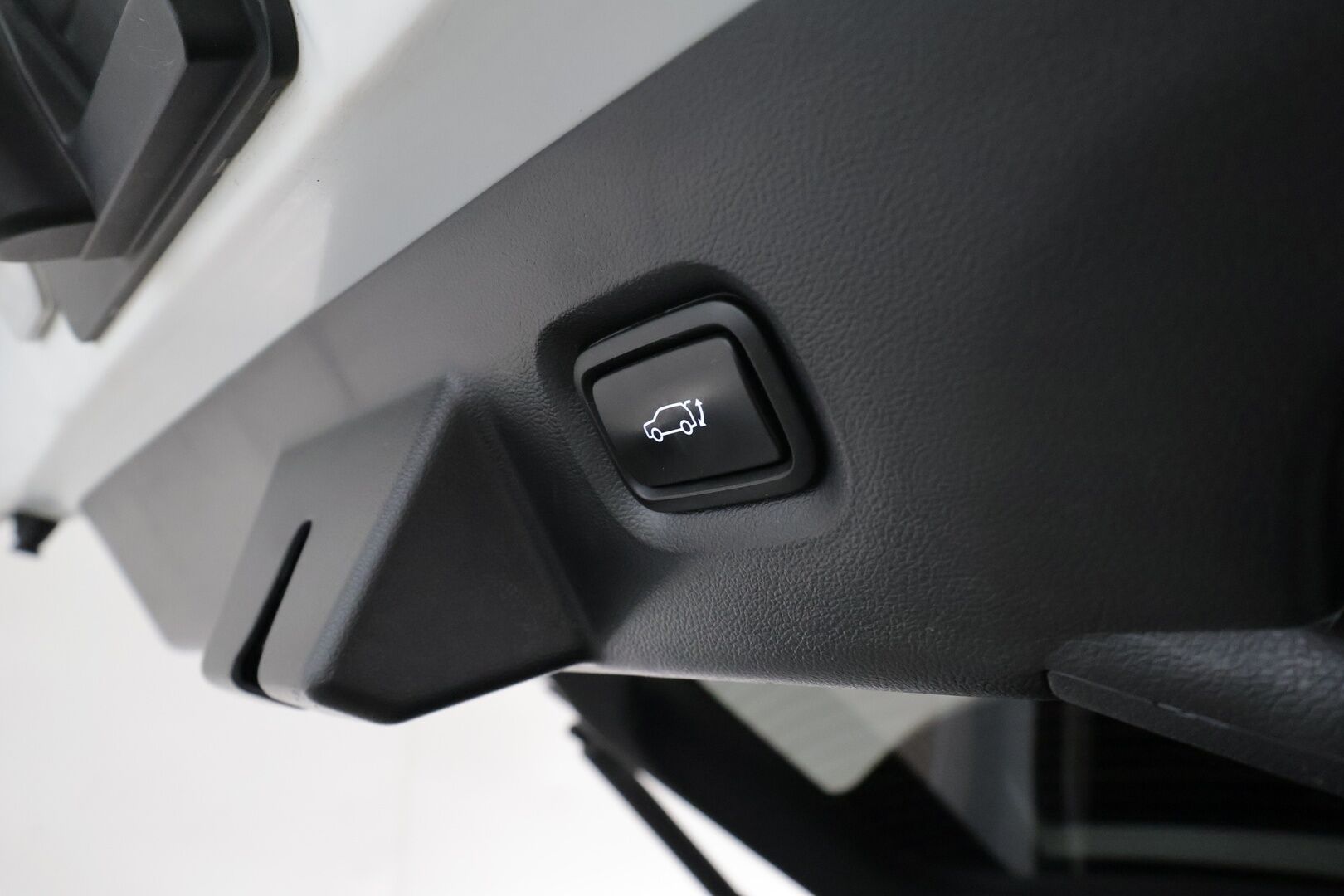 HYUNDAI IONIQ 5 2022 73kWh 305hv Advanced AWD ** Lämpöpumppu / HUD / Adapt.vakkari / Bose / 360 kamera / Koukku / Muistipenkki - Akku kuntotarkastettu / Apple&Android / Keyless 