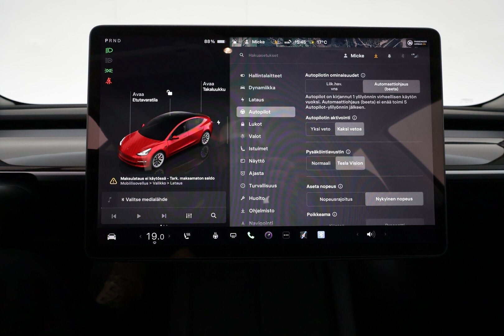 TESLA MODEL 3 2022 Performance *ILP / Lasikatto / Acc / Matrix-LED / Muistipenkki / Kamera / Nav / Kaistavahti / Premium Audio / Nahkaverhoilu / Keyless* - 3,99 % KORKOTARJOUS TÄHÄN AUTOON - 31.5. ASTI! - ALV-vähennyskelpoinen / Siistikuntoinen / Koti- ja Kauppakeskus laturit