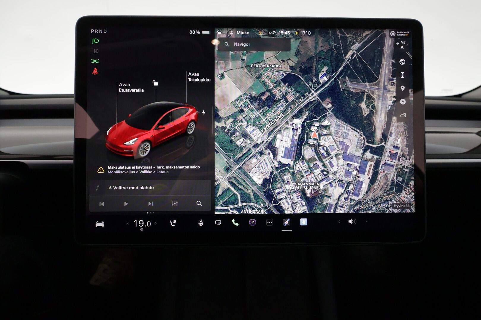TESLA MODEL 3 2022 Performance *ILP / Lasikatto / Acc / Matrix-LED / Muistipenkki / Kamera / Nav / Kaistavahti / Premium Audio / Nahkaverhoilu / Keyless* - 3,99 % KORKOTARJOUS TÄHÄN AUTOON - 31.5. ASTI! - ALV-vähennyskelpoinen / Siistikuntoinen / Koti- ja Kauppakeskus laturit