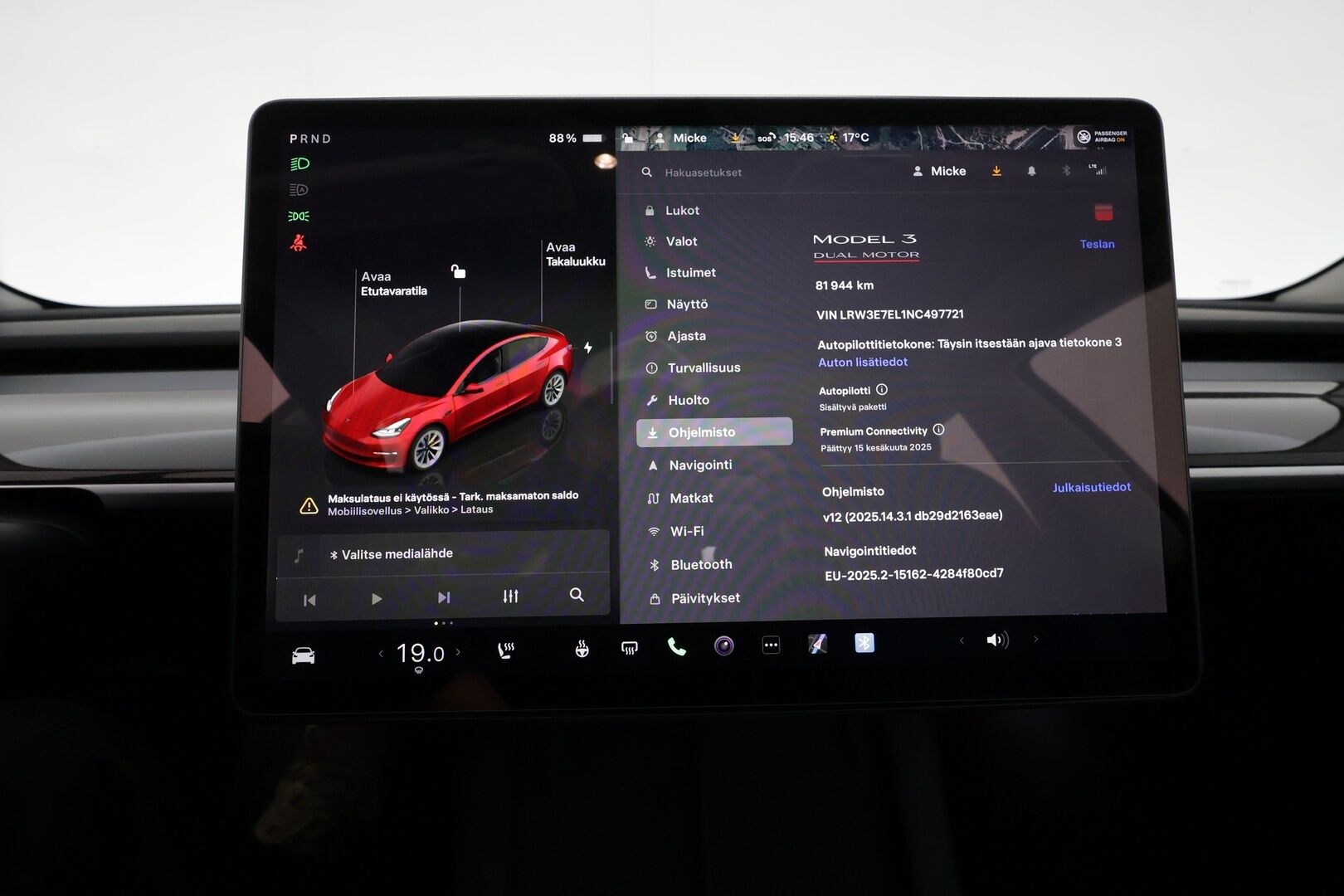 TESLA MODEL 3 2022 Performance *ILP / Lasikatto / Acc / Matrix-LED / Muistipenkki / Kamera / Nav / Kaistavahti / Premium Audio / Nahkaverhoilu / Keyless* - 3,99 % KORKOTARJOUS TÄHÄN AUTOON - 31.5. ASTI! - ALV-vähennyskelpoinen / Siistikuntoinen / Koti- ja Kauppakeskus laturit
