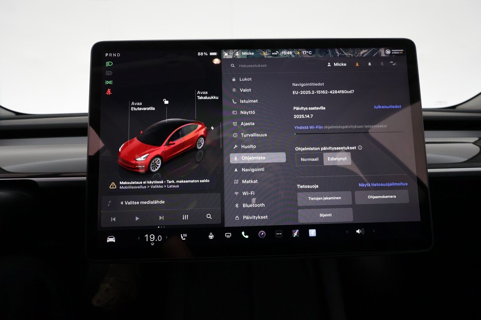 TESLA MODEL 3 2022 Performance *ILP / Lasikatto / Acc / Matrix-LED / Muistipenkki / Kamera / Nav / Kaistavahti / Premium Audio / Nahkaverhoilu / Keyless* - 3,99 % KORKOTARJOUS TÄHÄN AUTOON - 31.5. ASTI! - ALV-vähennyskelpoinen / Siistikuntoinen / Koti- ja Kauppakeskus laturit