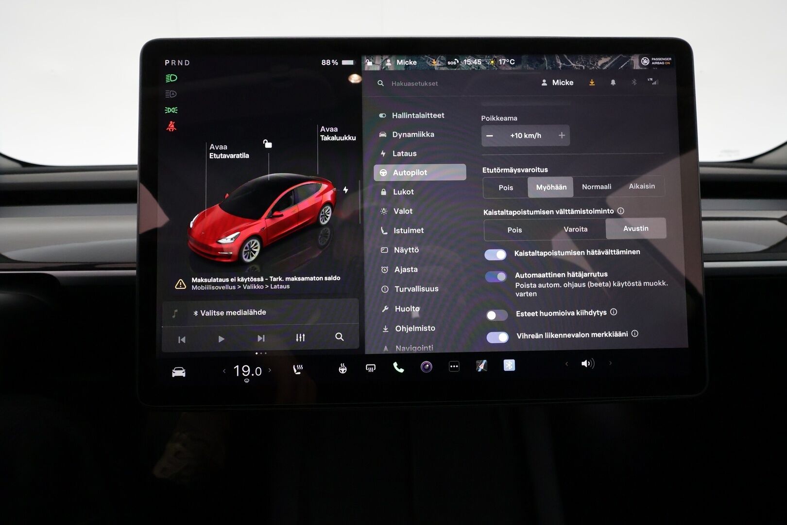 TESLA MODEL 3 2022 Performance *ILP / Lasikatto / Acc / Matrix-LED / Muistipenkki / Kamera / Nav / Kaistavahti / Premium Audio / Nahkaverhoilu / Keyless* - 3,99 % KORKOTARJOUS TÄHÄN AUTOON - 31.5. ASTI! - ALV-vähennyskelpoinen / Siistikuntoinen / Koti- ja Kauppakeskus laturit