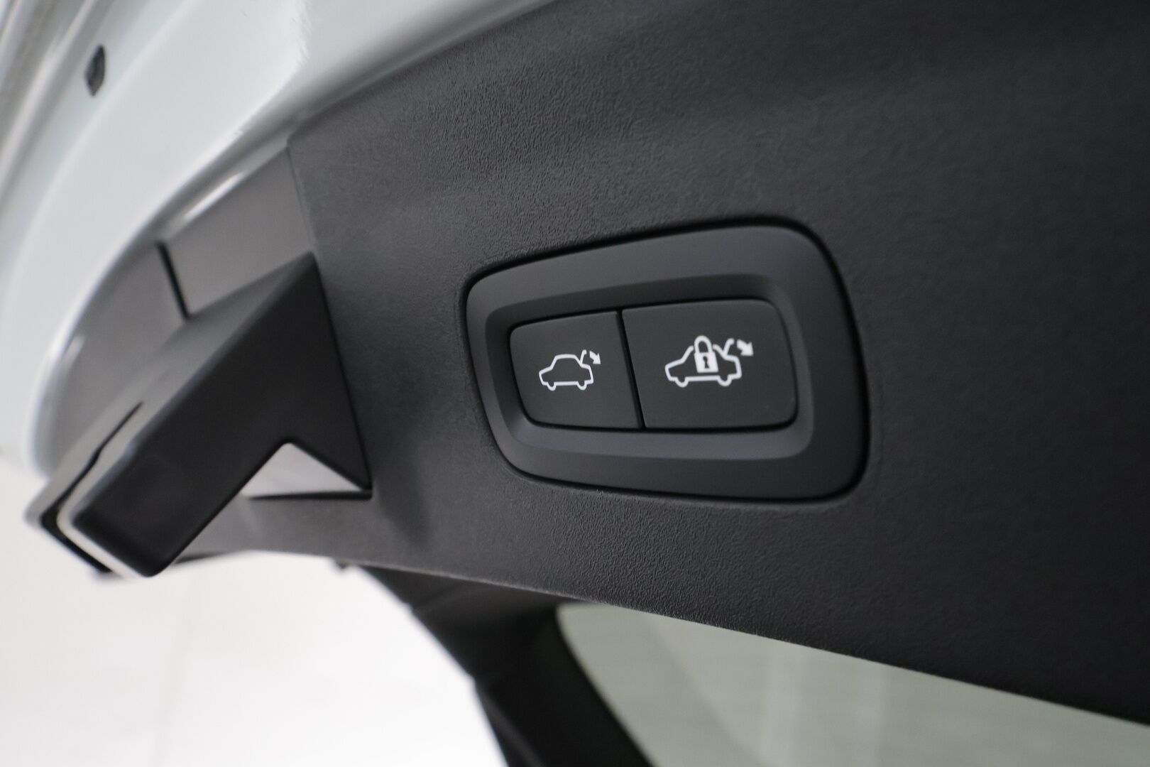 POLESTAR 2 2022 Standard Range Single Motor, 165kW, 64kWh ** Pilot & Plus / Lämpöpumppu / Panorama / H&K / 360 kamera / Pixel LED - 3,99 % KORKOTARJOUS TÄHÄN AUTOON - Akku kuntotarkastettu / Muistipenkki / Apple&Android / Keyless / Sporttipenkit