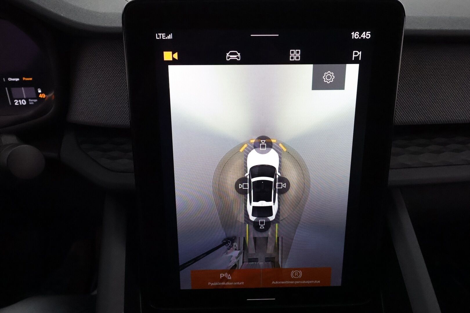 POLESTAR 2 2022 Long Range Single Motor, 78kWh - 3,99 % KORKOTARJOUS TÄHÄN AUTOON - 31.5. ASTI! - Vetokoukku / Pilot / Pixel LED / 360-Kamera / Adapt.Vakkari / Google Maps / Kahdet renkaat aluvantein / Akku kuntotarkistettu!