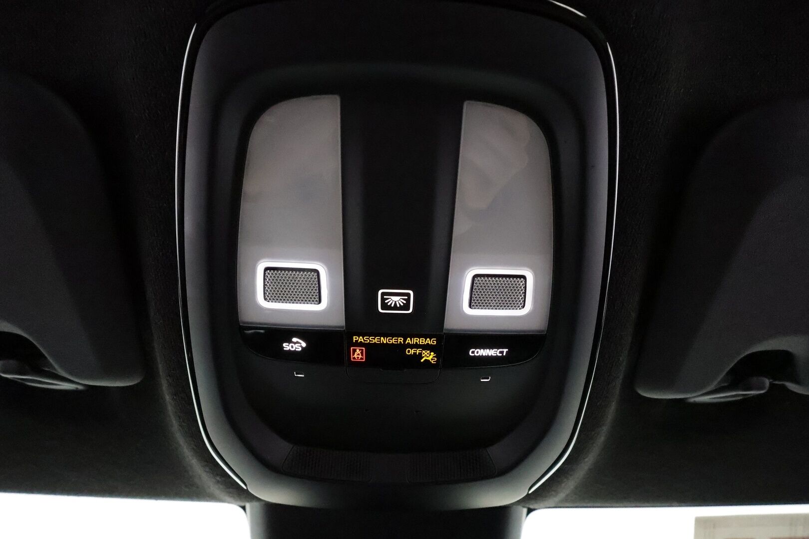 POLESTAR 2 2022 Long Range Single Motor, 78kWh - 3,99 % KORKOTARJOUS TÄHÄN AUTOON - 31.5. ASTI! - Vetokoukku / Pilot / Pixel LED / 360-Kamera / Adapt.Vakkari / Google Maps / Kahdet renkaat aluvantein / Akku kuntotarkistettu!