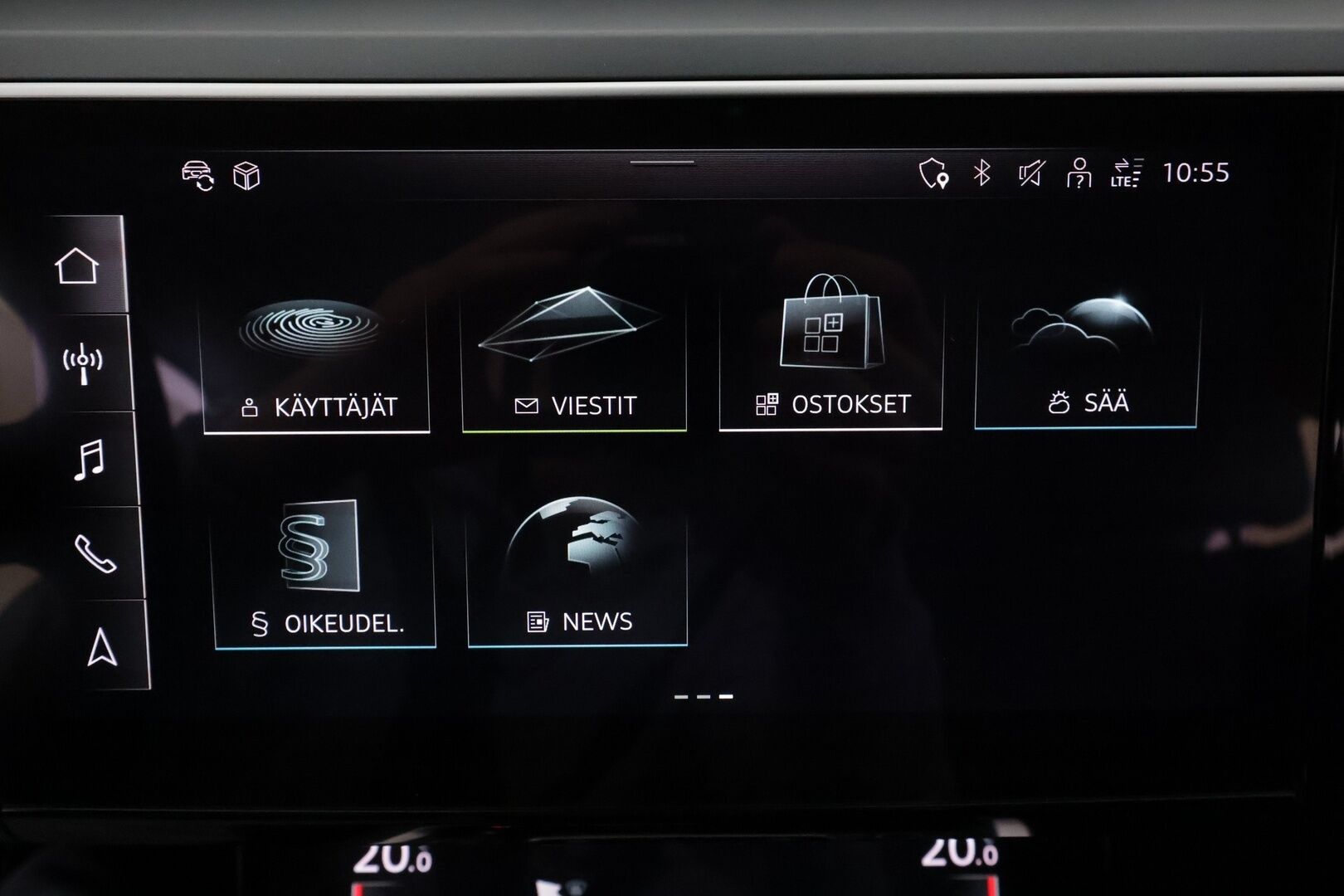 AUDI E-TRON 2021 Advanced 55 quattro **Adapt. vakkari / Navi / Ilma-alusta / Muistipenkki / P.kamera / Kaistavahti** - 3,99 % KORKOTARJOUS TÄHÄN AUTOON - Akku kuntotarkistettu!
