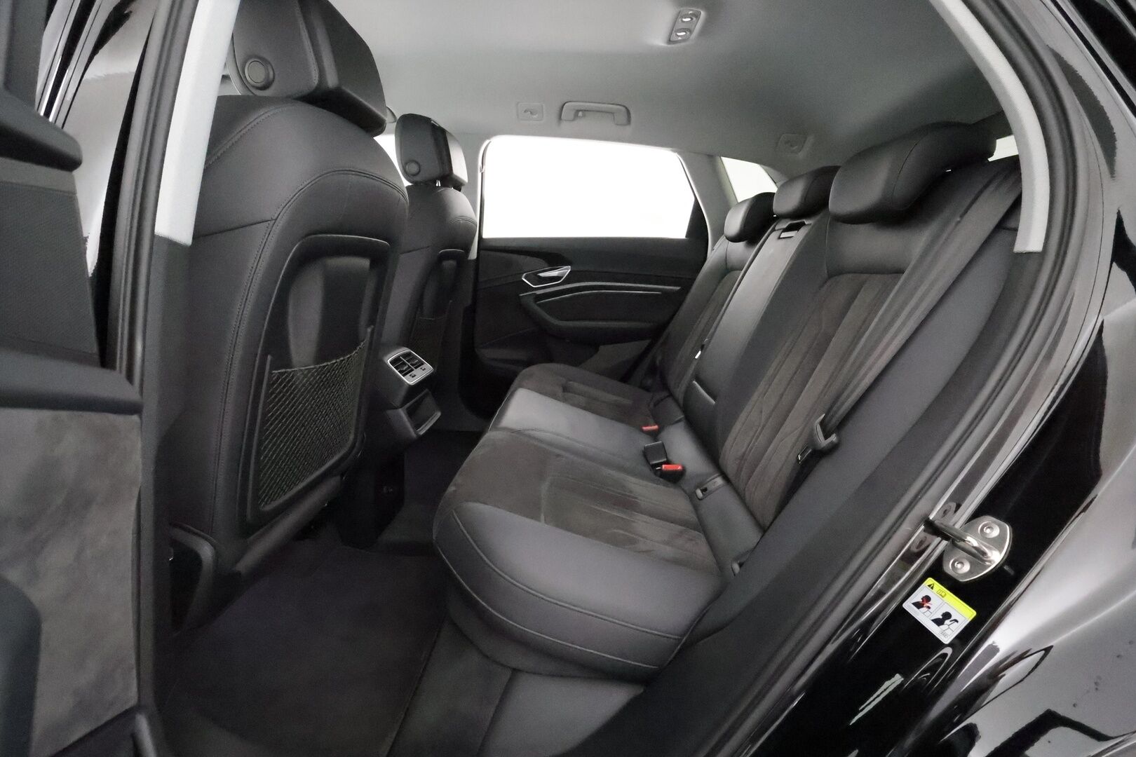 AUDI E-TRON 2021 Advanced 55 quattro **Adapt. vakkari / Navi / Ilma-alusta / Muistipenkki / P.kamera / Kaistavahti** - 3,99 % KORKOTARJOUS TÄHÄN AUTOON - Akku kuntotarkistettu!