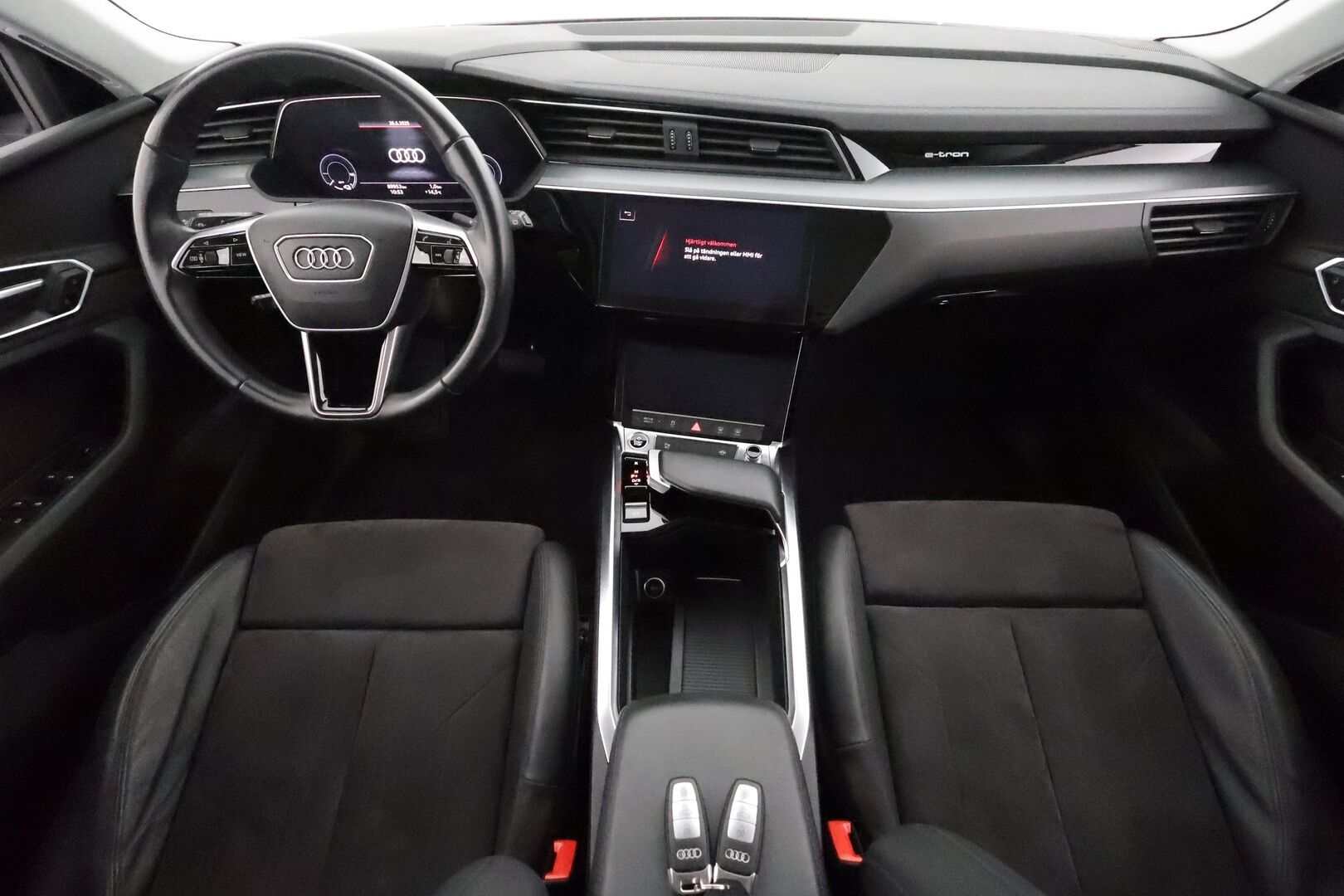 AUDI E-TRON 2021 Advanced 55 quattro **Adapt. vakkari / Navi / Ilma-alusta / Muistipenkki / P.kamera / Kaistavahti** - 3,99 % KORKOTARJOUS TÄHÄN AUTOON - Akku kuntotarkistettu!