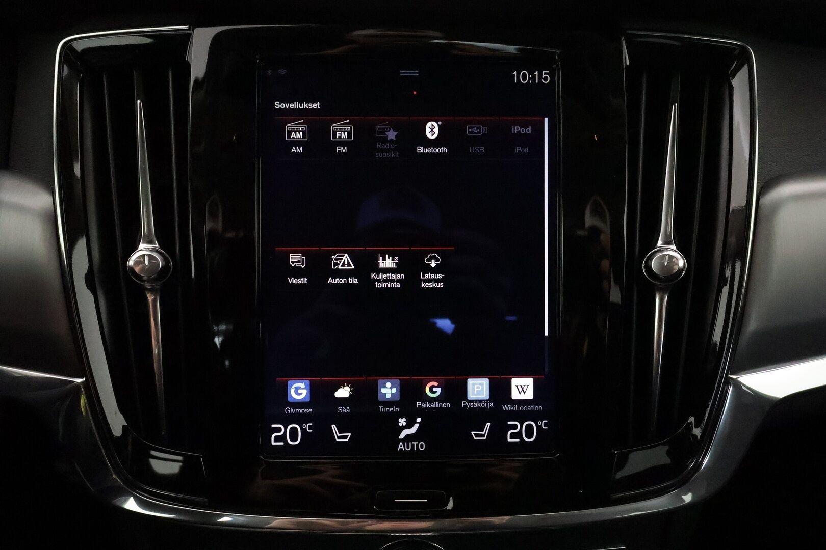 Volvo S90 2018 D4 AWD Geatronic Momentum Advanced **Webasto / Koukku / Full LED / Adapt.vakkari / Puolinahat** - 3,99 % KORKOTARJOUS TÄHÄN AUTOON - 31.5. ASTI! - Merkkihuollettu / Keyless / VOC