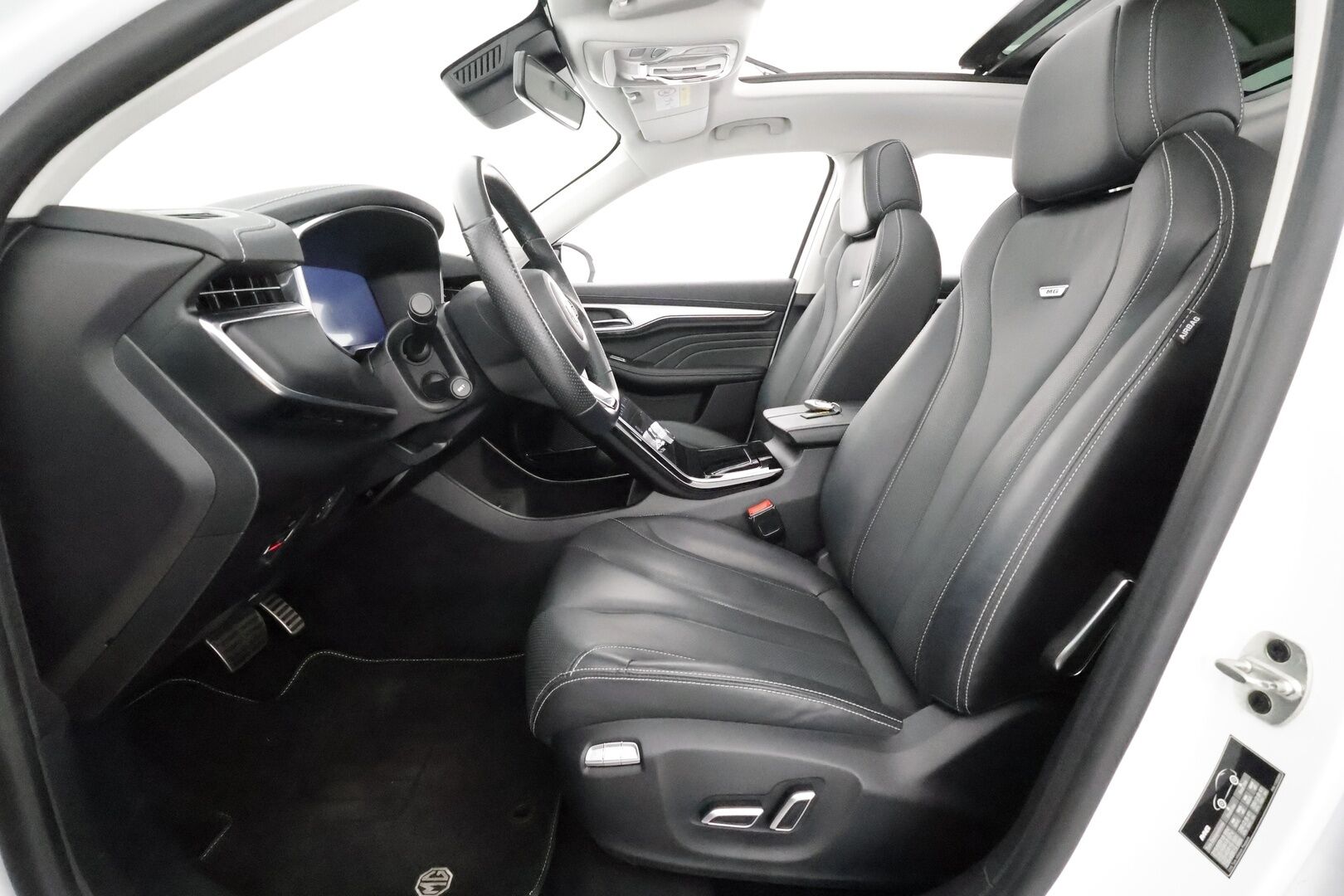 MG MARVEL R 2022 70 kWh Luxury **Panorama / 360kamera / Adapt.vakkari / Tuuletetut nahka istuimet / Apple&Android / Keyless**