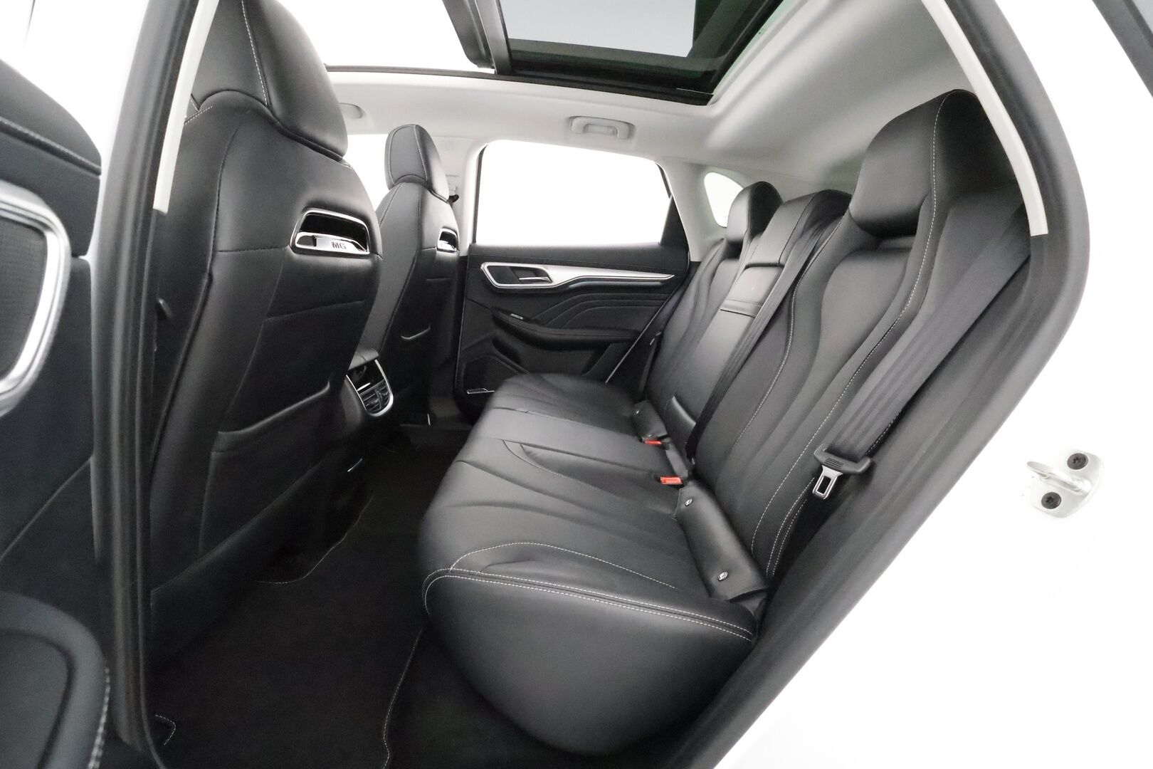 MG MARVEL R 2022 70 kWh Luxury **Panorama / 360kamera / Adapt.vakkari / Tuuletetut nahka istuimet / Apple&Android / Keyless**