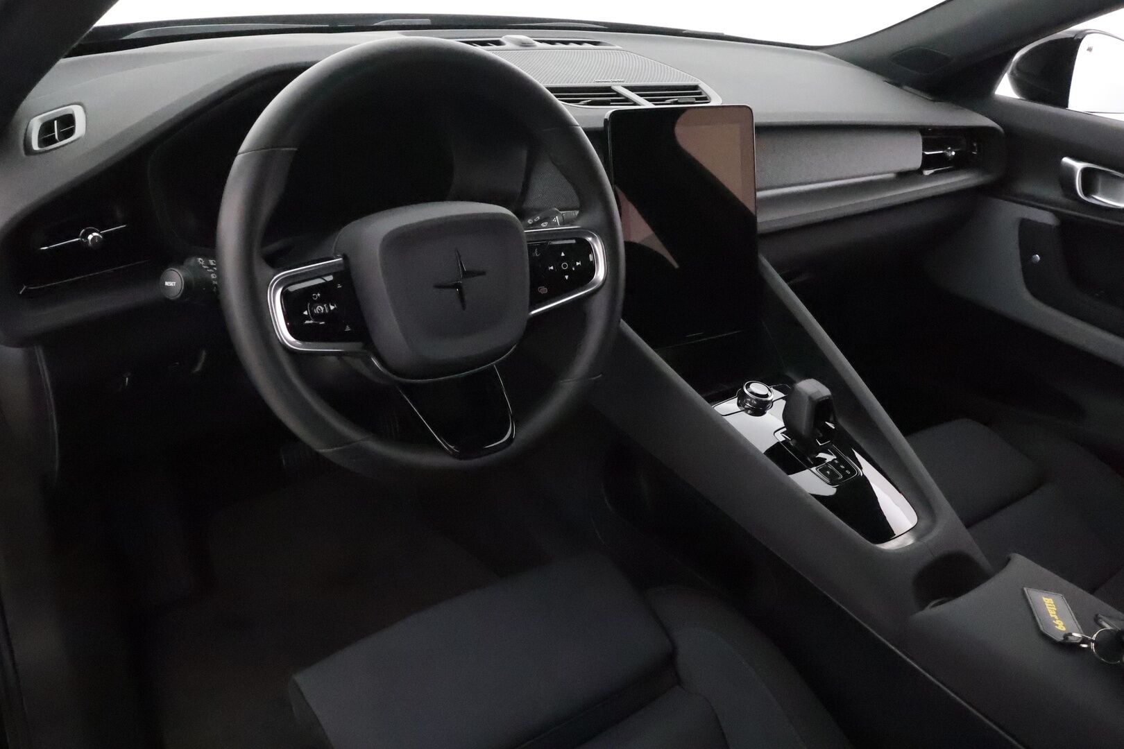 POLESTAR 2 2022 Single Motor Pilot/Plus**Lasikatto / 360° Kamera / Adapt.Vakkari / Pixel-LED / Sporttipenkki Muistilla / Harman/Kardon** - Google Maps / Kaistavahti / KeylessGO / 2x Renkaat