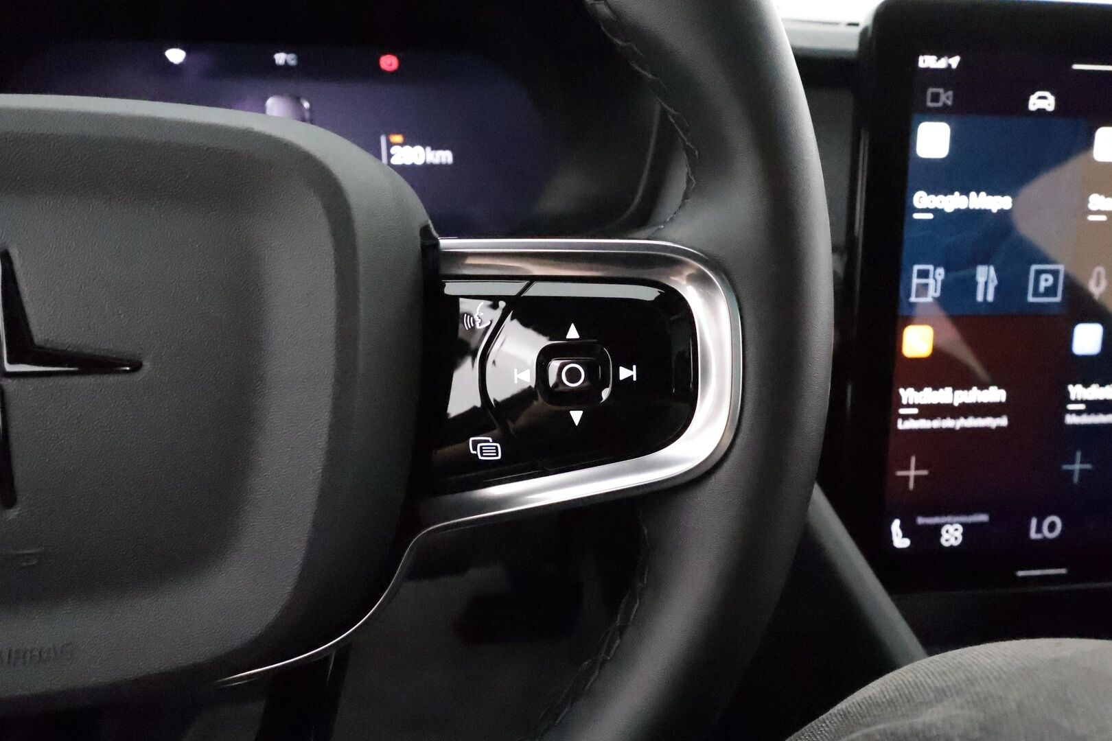 POLESTAR 2 2022 Single Motor Pilot/Plus**Lasikatto / 360° Kamera / Adapt.Vakkari / Pixel-LED / Sporttipenkki Muistilla / Harman/Kardon** - Google Maps / Kaistavahti / KeylessGO / 2x Renkaat