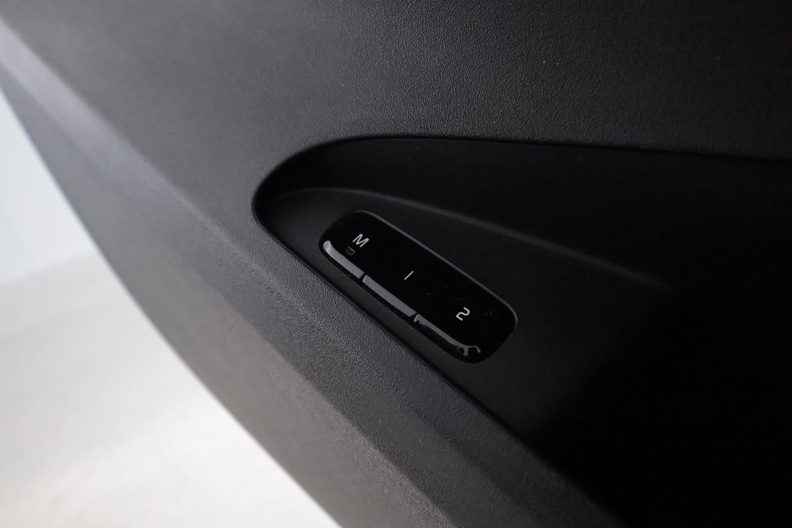 POLESTAR 2 2022 Single Motor Pilot/Plus**Lasikatto / 360° Kamera / Adapt.Vakkari / Pixel-LED / Sporttipenkki Muistilla / Harman/Kardon** - Google Maps / Kaistavahti / KeylessGO / 2x Renkaat