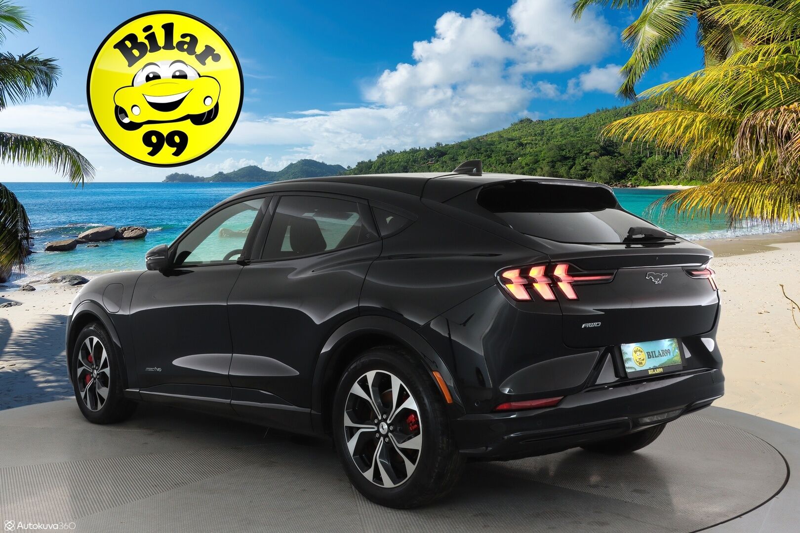 FORD MUSTANG MACH-E 2022 AWD ** Lasikatto / Adapt.Vakkari / 360° Kamera / LED-valot / Muistipenkki / Bang&Olufsen / Navi / Kaistavahti ** - 3,99 % KORKOTARJOUS TÄHÄN AUTOON - Merkkihuollettu / 2x Renkaat