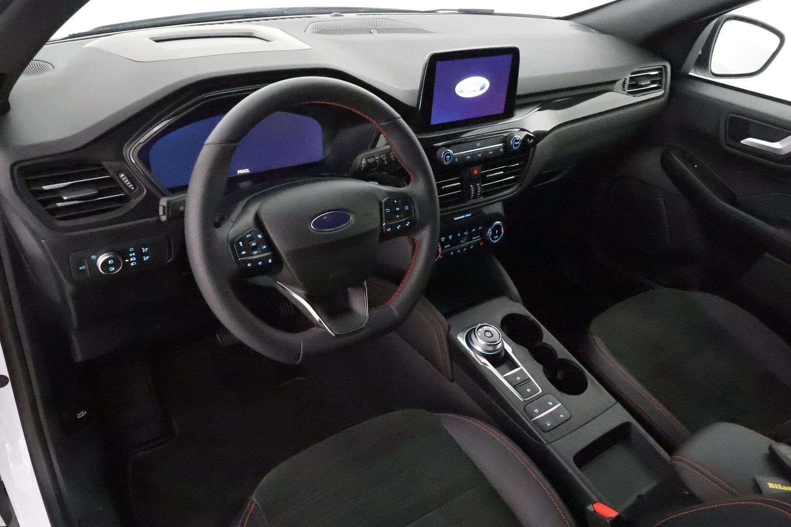 FORD KUGA 2023 2,5 Ladattava hybridi (PHEV)  CVT FWD ST-Line X ** HUD / Adapt.Vakkari / P.Kamera / LED-valot / Bang&Olufsen / Navi ** - 3,99 % KORKOTARJOUS TÄHÄN AUTOON - Akku Kuntotarkistettu!