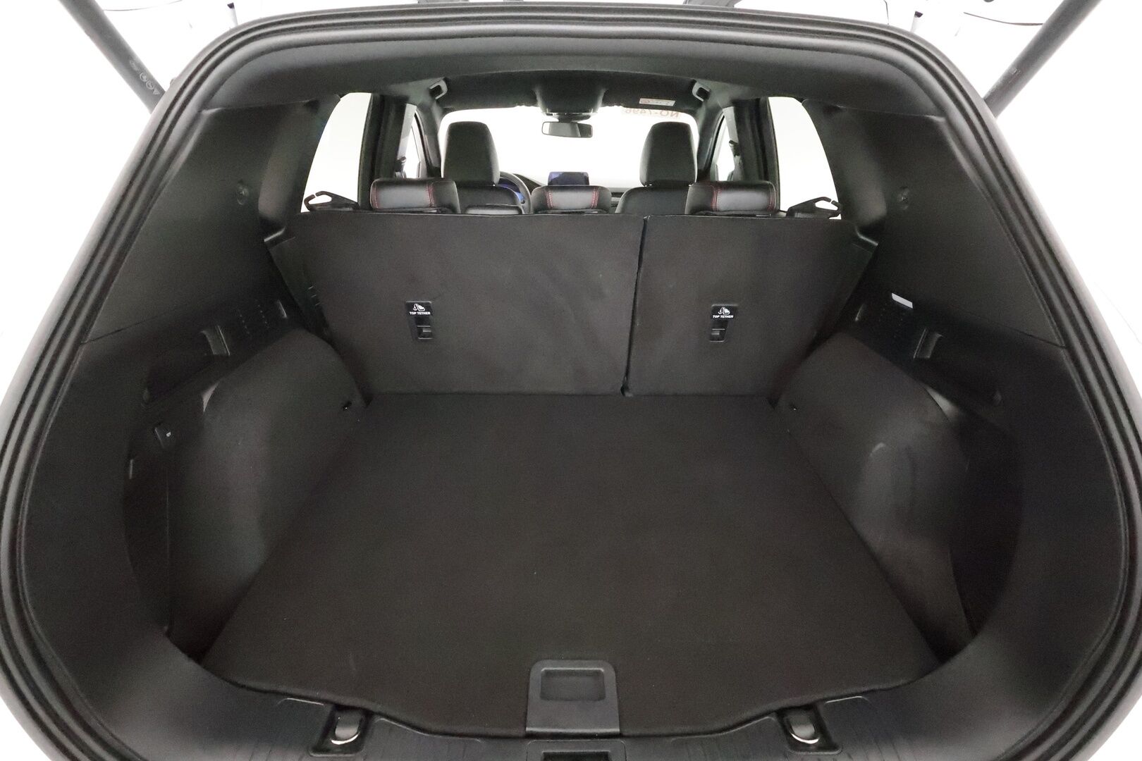 FORD KUGA 2023 2,5 Ladattava hybridi (PHEV)  CVT FWD ST-Line X ** HUD / Adapt.Vakkari / P.Kamera / LED-valot / Bang&Olufsen / Navi ** - 3,99 % KORKOTARJOUS TÄHÄN AUTOON - Akku Kuntotarkistettu!