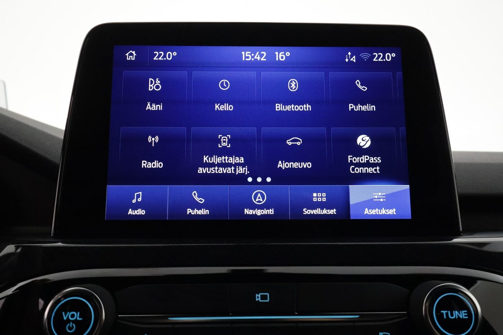 FORD KUGA 2023 2,5 Ladattava hybridi (PHEV)  CVT FWD ST-Line X ** HUD / Adapt.Vakkari / P.Kamera / LED-valot / Bang&Olufsen / Navi ** - 3,99 % KORKOTARJOUS TÄHÄN AUTOON - Akku Kuntotarkistettu!