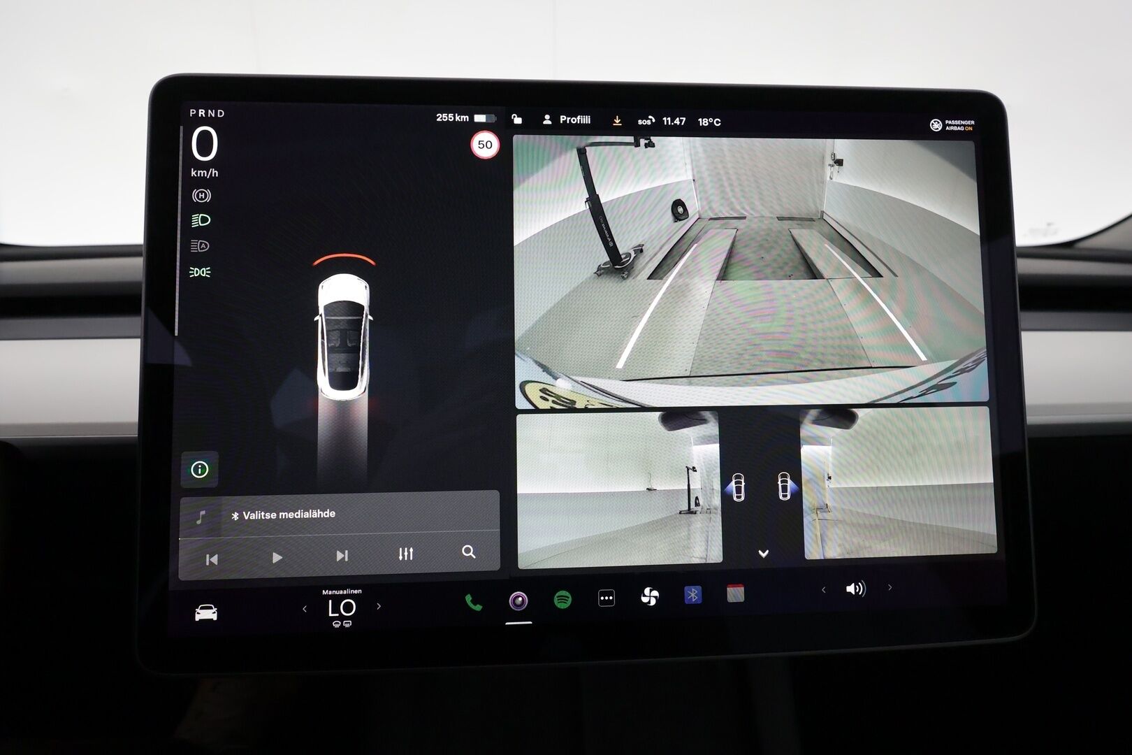 TESLA MODEL 3 2021 Performance Dual Motor ** Lasikatto / Lämpöpumppu / Adapt.Vakkari / LED-valot / P.Kamera / Premium Audio / Keyless ** - 2x Renkaat / Akku Kuntotarkistettu! 