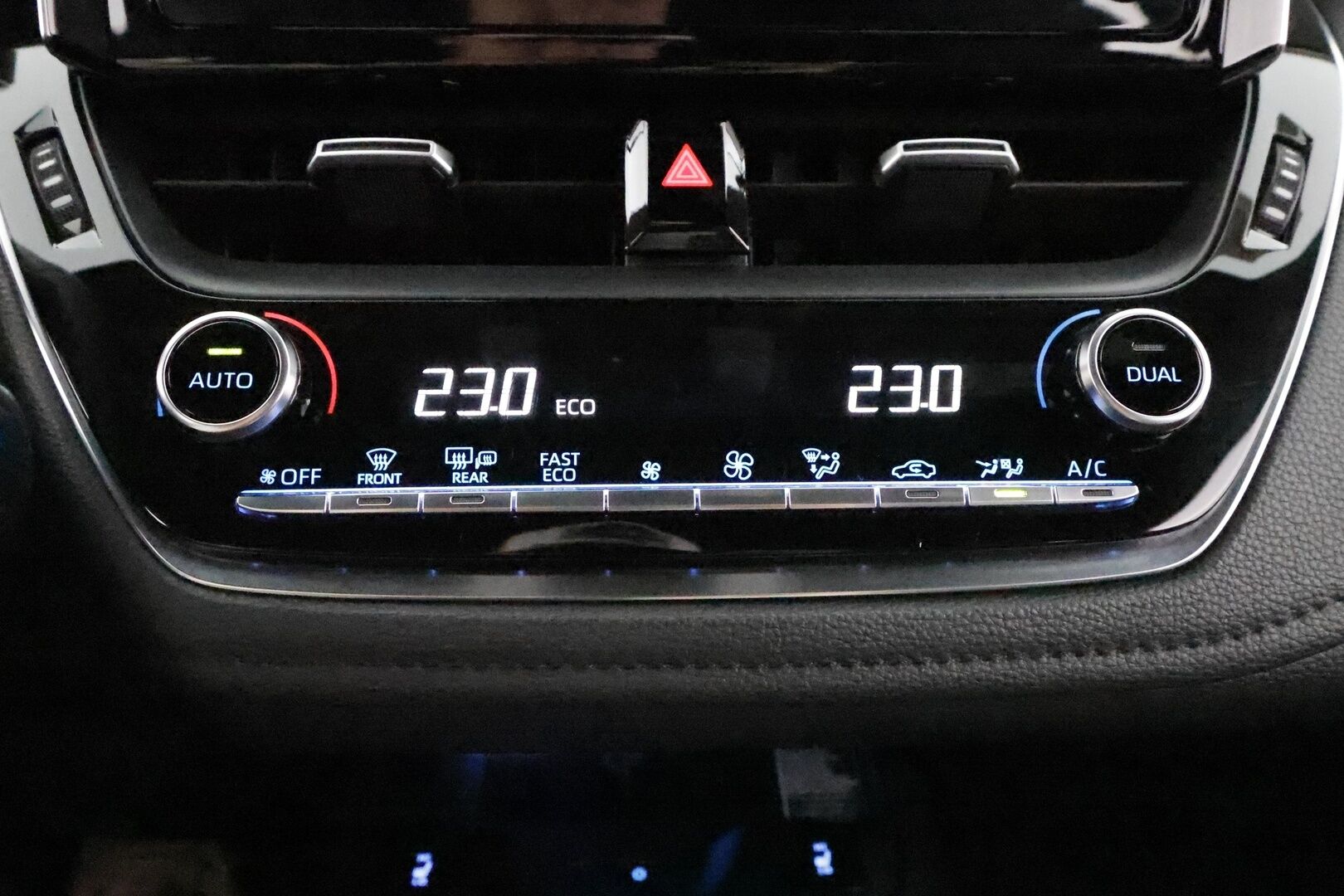TOYOTA COROLLA 2021 Hatchback 2,0 Hybrid GR Sport **HUD / Digimittaristo / P-kamera / Adapt.Vakkari / LED / Apple&Android /KeylessGo**