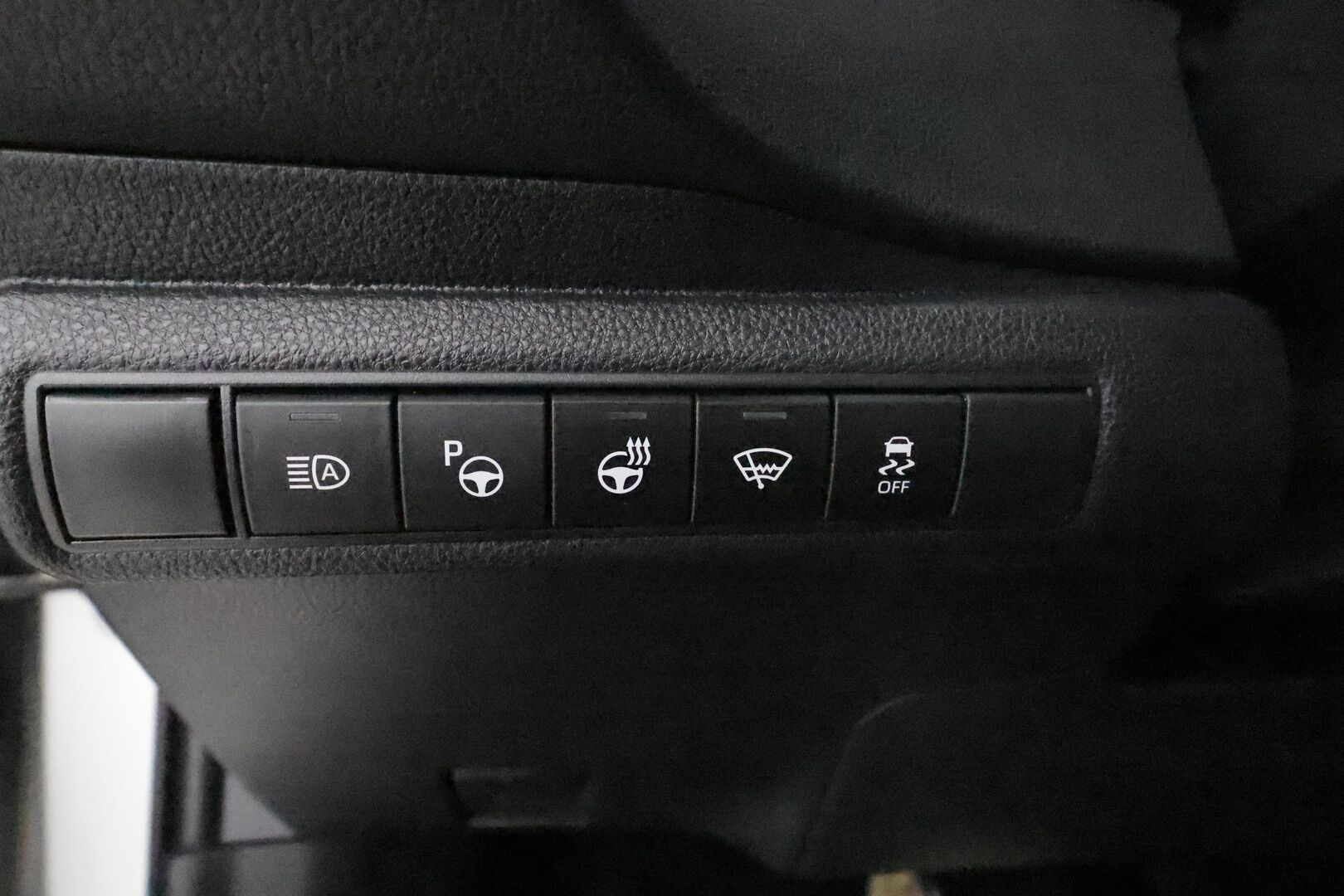 TOYOTA COROLLA 2021 Hatchback 2,0 Hybrid GR Sport **HUD / Digimittaristo / P-kamera / Adapt.Vakkari / LED / Apple&Android /KeylessGo**