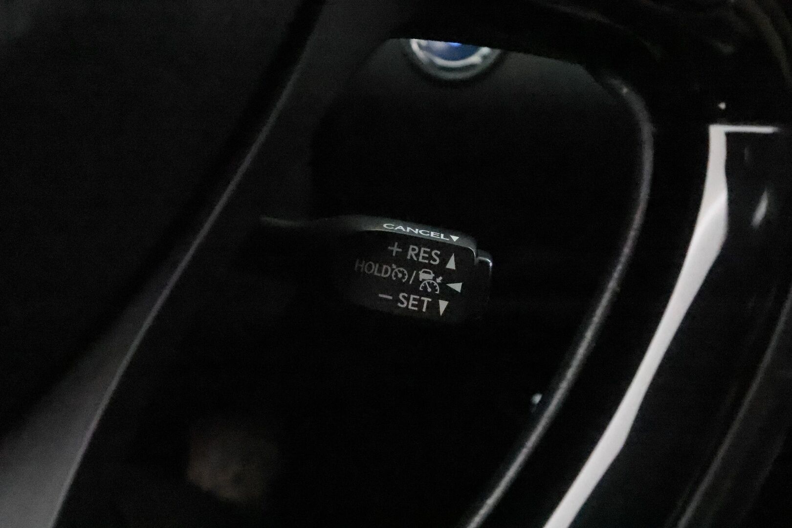 TOYOTA C-HR 2021 1.8 Hybrid X-Edition **Adapt. vakkari / Kaistavahti / Apple&Android / P.kamera / Keyless / Kahdet renkaat**