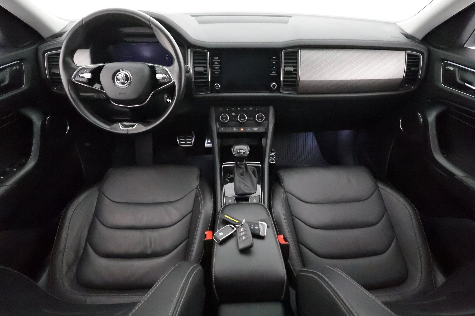 SKODA KODIAQ 2022 2.0TDI 4x4 200hp Style ** Webasto / Koukku / Adapt.Vakkari / Matrix-LED / P.Kamera / Canton / KeylessGO ** - 3,99 % KORKOTARJOUS TÄHÄN AUTOON - Juuri saapunut / Kaksilla renkailla!*