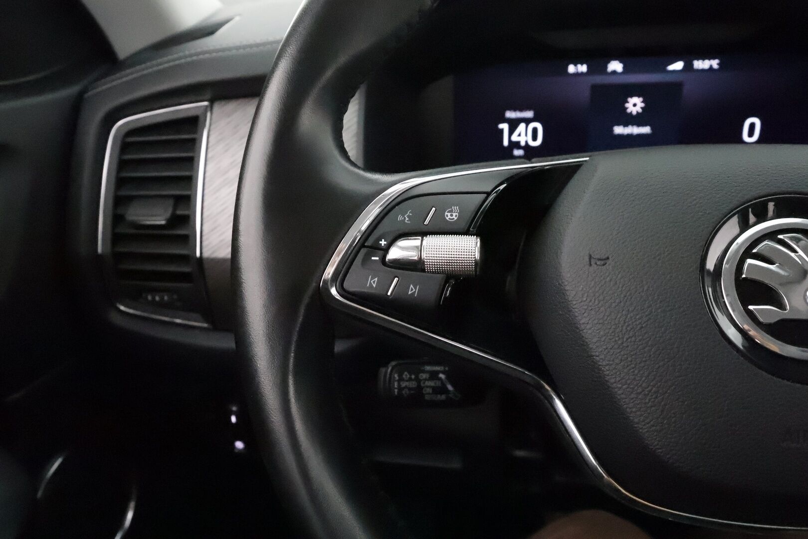 SKODA KODIAQ 2022 2.0TDI 4x4 200hp Style ** Webasto / Koukku / Adapt.Vakkari / Matrix-LED / P.Kamera / Canton / KeylessGO ** - 3,99 % KORKOTARJOUS TÄHÄN AUTOON - Juuri saapunut / Kaksilla renkailla!*