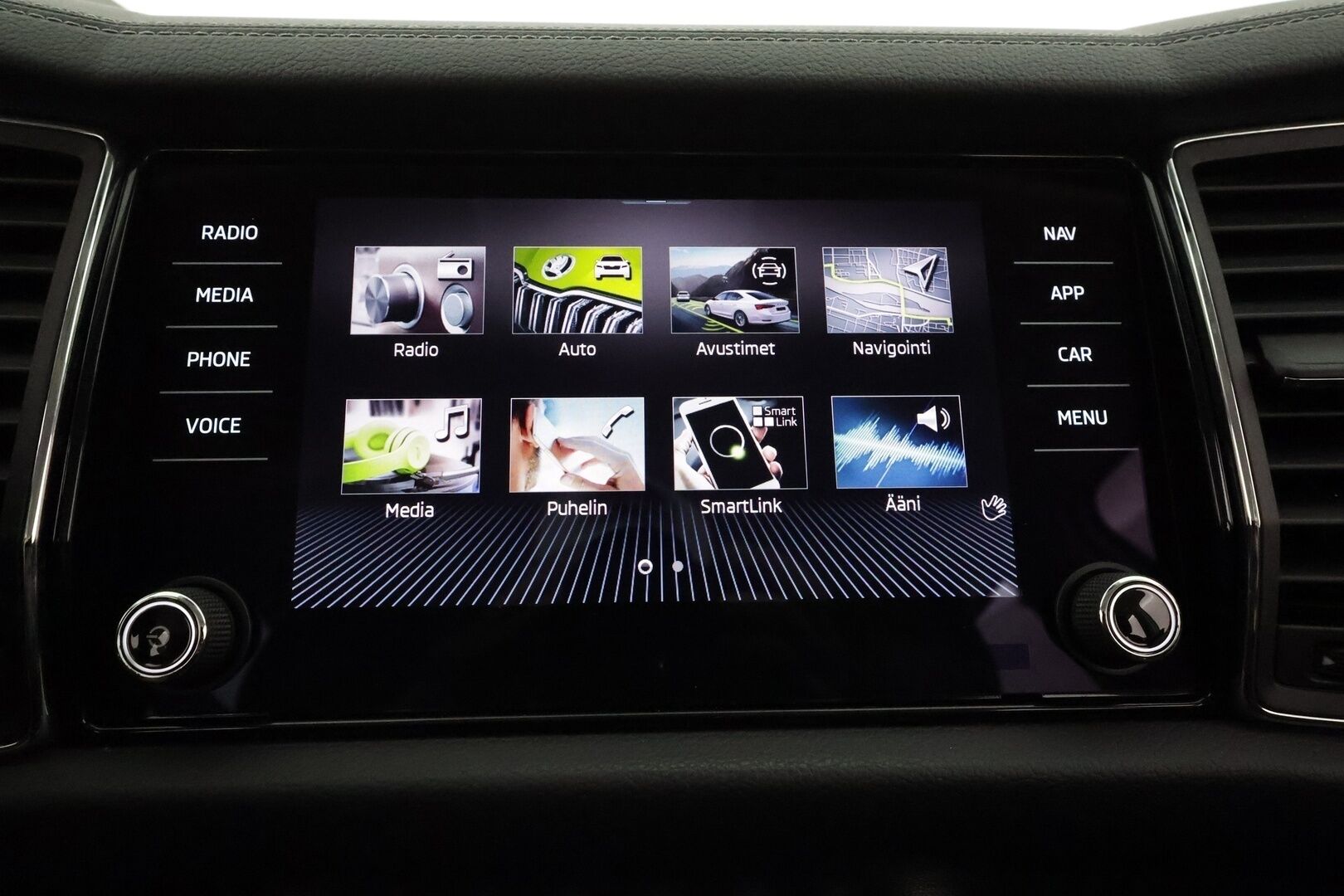 SKODA KODIAQ 2022 2.0TDI 4x4 200 Style DSG Autom. ** Webasto / Koukku / Adapt.Vakkari / Matrix-LED / P.Kamera / Canton / KeylessGO ** - Juuri huollettu / Tehokkaampi kone / Huippuvarusteet / Digimittari / Nahkasisusta / 2x hyvät renkaat vanteilla /