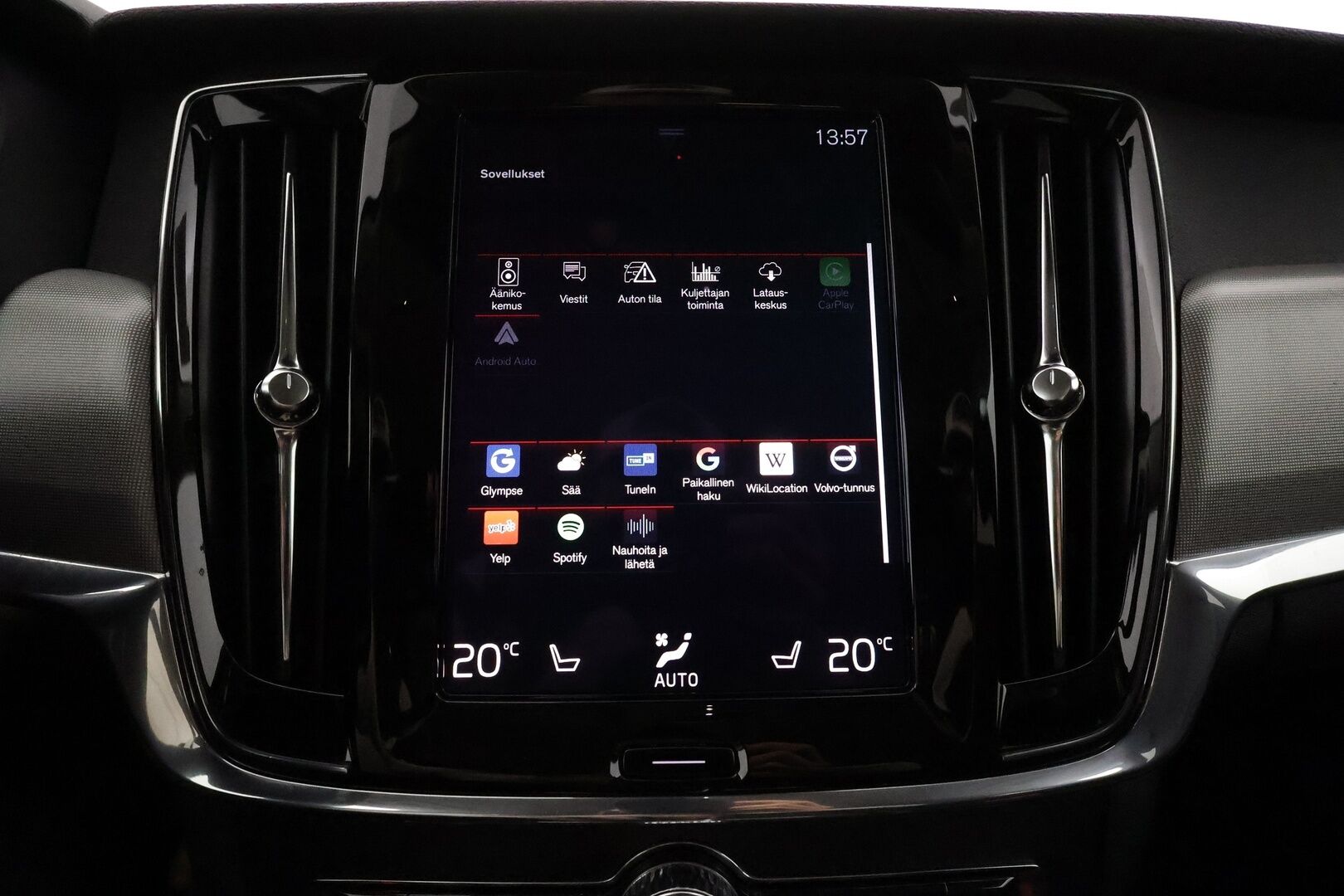 Volvo V90 2021 D4 AWD Momentum Aut. ** Harman&Kardon / Webasto / Adapt.vakkari / Koukku / P-Kamera / Puolinahat ** - 3,99 % KORKOTARJOUS TÄHÄN AUTOON - Merkkiliikkeen huoltokirja / Kahdet renkaat