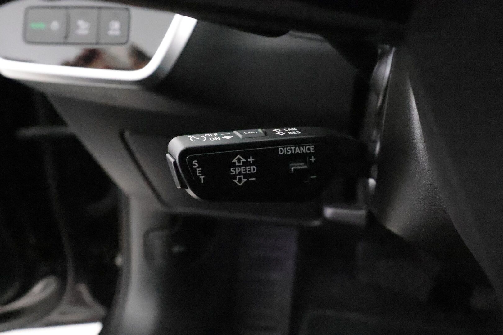 AUDI A6 2023 Avant Proline 50 TFSI e quattro S-tronic **B&O / Adapt. vakkari / Koukku / Sporttipenkit / P.kamera / Apple&Android** - 3,99 % KORKOTARJOUS TÄHÄN AUTOON - Akku kuntotarkistettu! / 2x vanteet / Digimittari