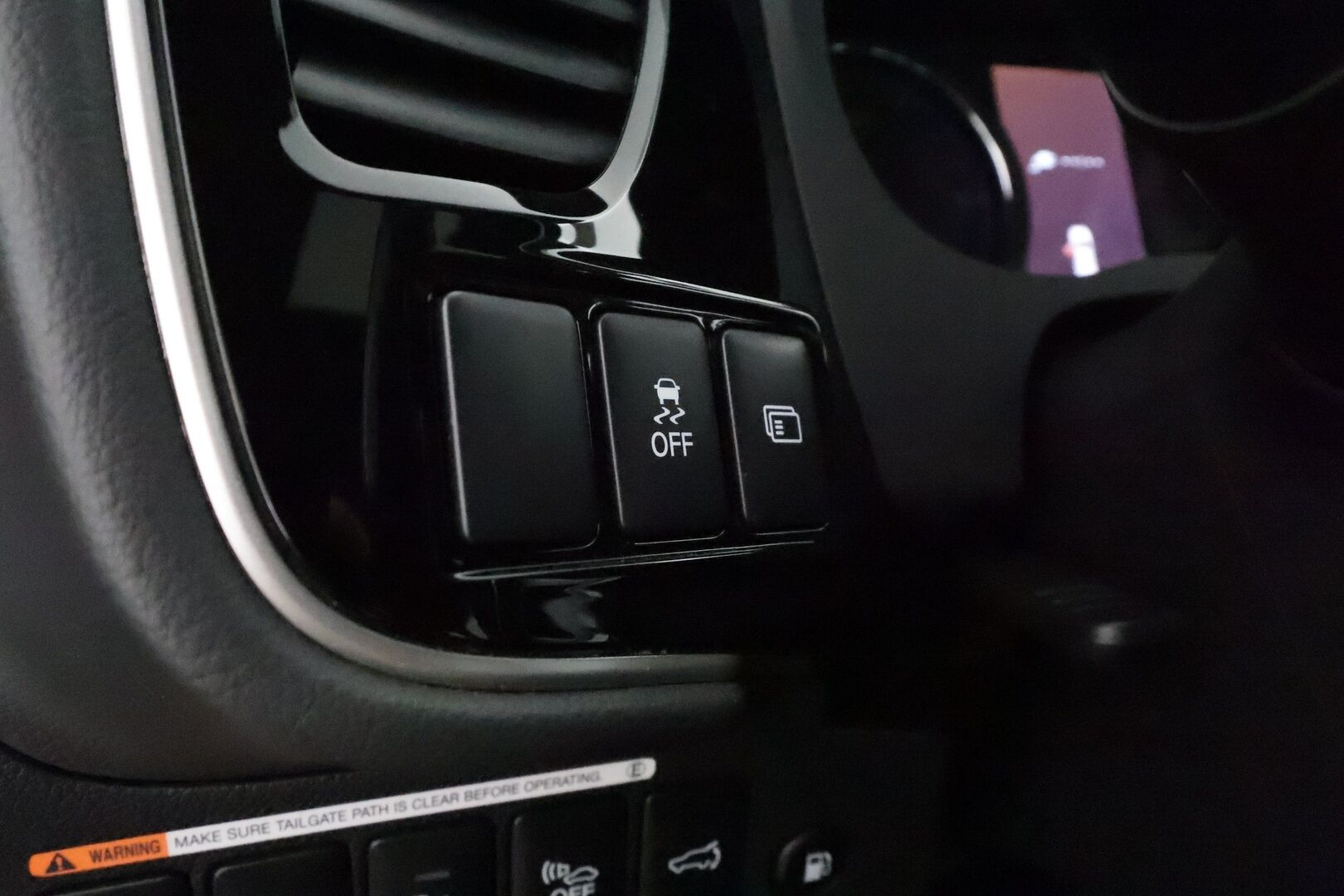 MITSUBISHI OUTLANDER PHEV 2020 Business X 4WD S-Edition 5P **Adapt. vakkari / Timanttinahat / Kattoluukku / Vetokoukku / 360 Kamera / Keyless** - *BLIS / Navigointi / LED / Ratinlämmitin / 2x renkaat aluilla*