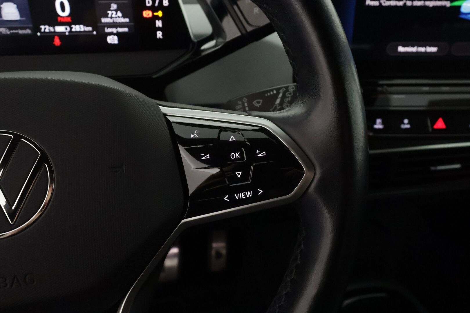 VOLKSWAGEN ID.3 2021 Pro S Tour 150kW ** HUD / Lämpöpumppu / Matrix LED / Adapt.Vakkari / P.kamera / Sähköpenkit hieronnalla / KeylessGo** - Merkkihuollettu