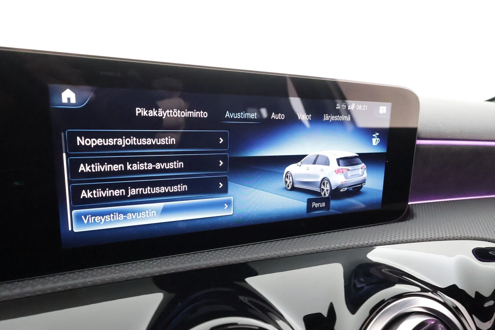 Mercedes-Benz A 2022 200 d 4MATIC A Business AMG * Webasto / Panorama / Muistipenkit / Multibeam / Koukkku / Keyless / P.kamera / Widescreen * - Kahdet renkaat aluvanteilla / Merkkihuollettu / Huippuvarusteet