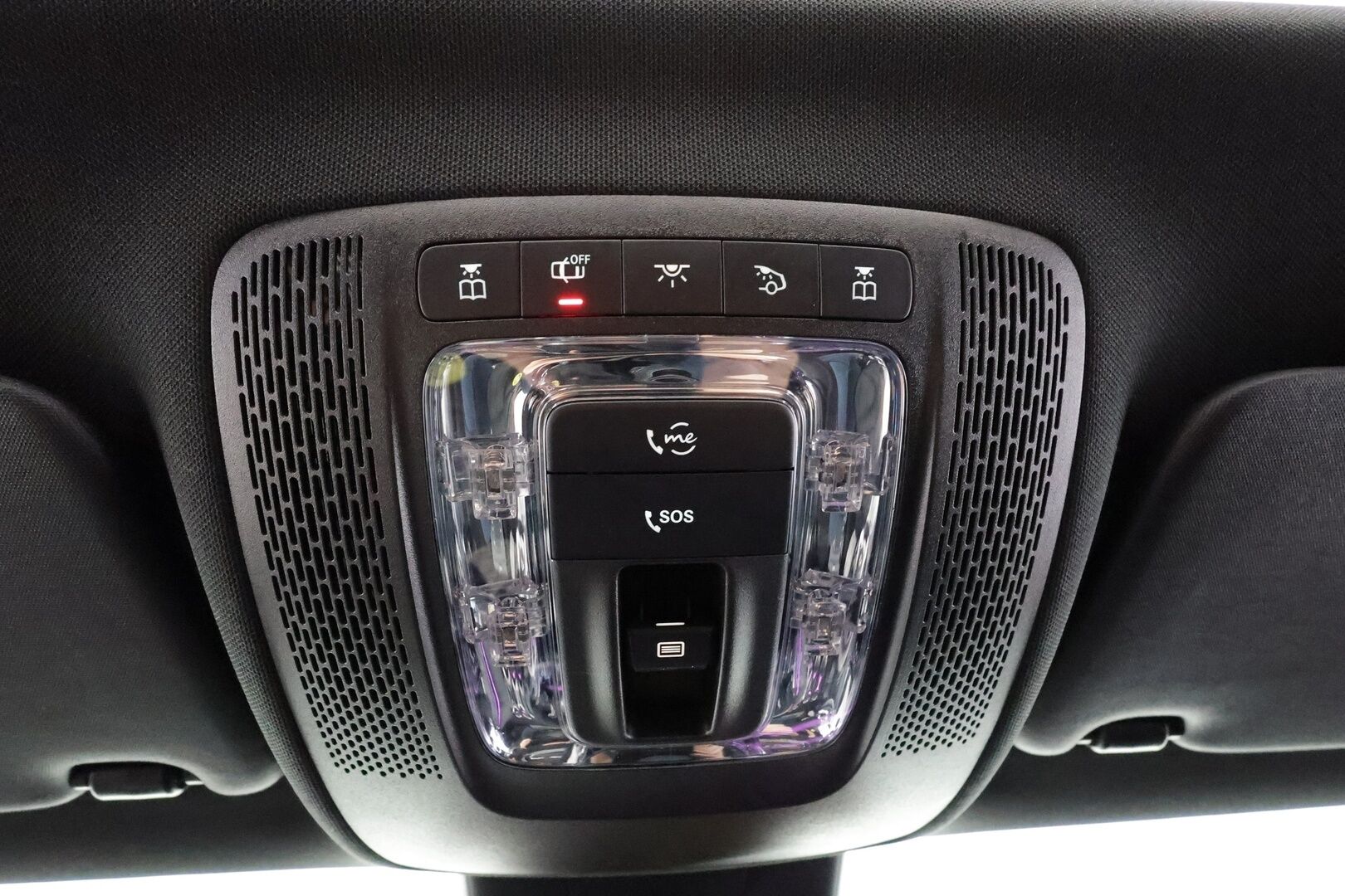 Mercedes-Benz A 2022 200 d 4MATIC A Business AMG * Webasto / Panorama / Muistipenkit / Multibeam / Koukkku / Keyless / P.kamera / Widescreen * - Kahdet renkaat aluvanteilla / Merkkihuollettu / Huippuvarusteet