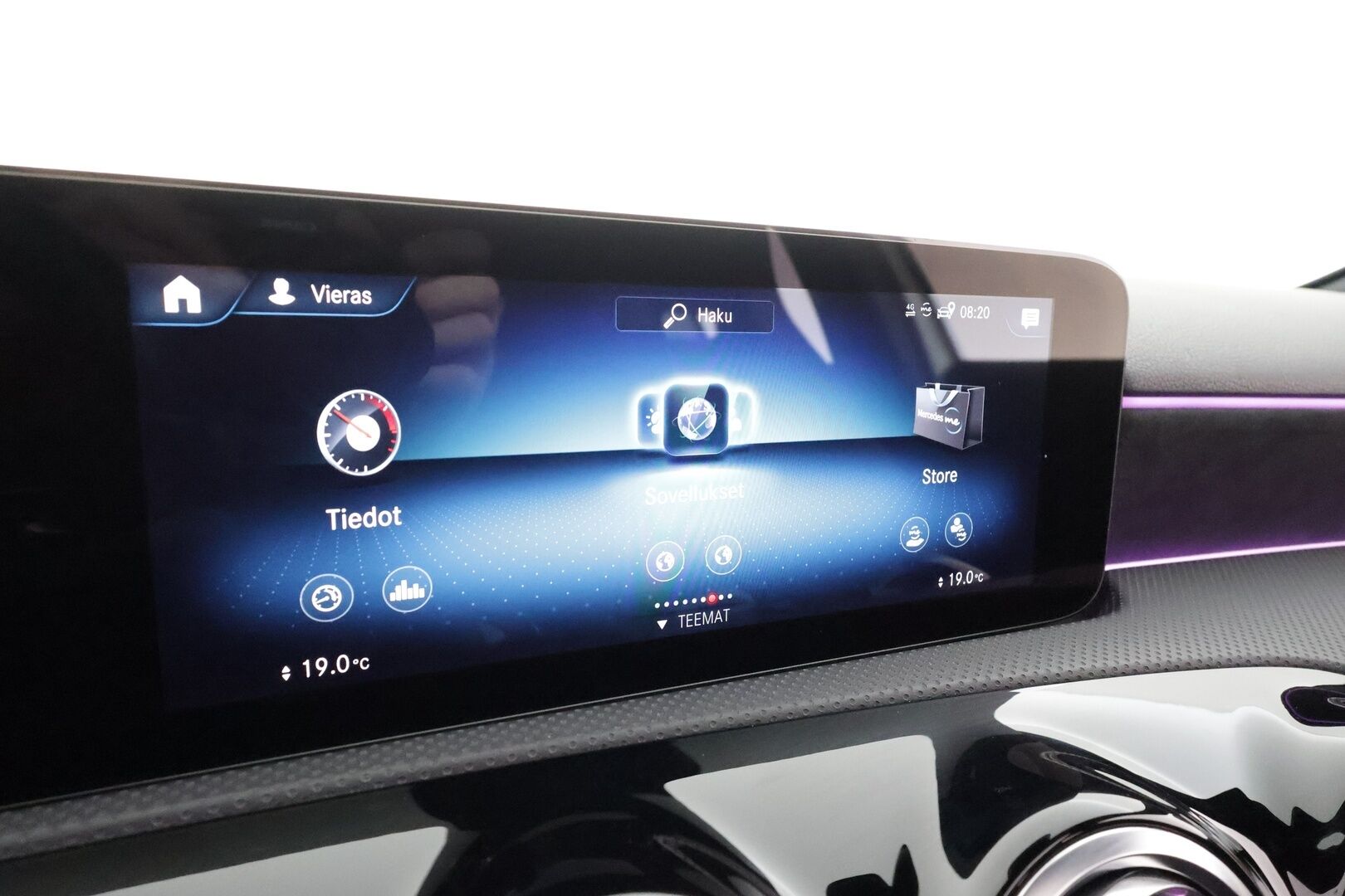 Mercedes-Benz A 2022 200 d 4MATIC A Business AMG * Webasto / Panorama / Muistipenkit / Multibeam / Koukkku / Keyless / P.kamera / Widescreen * - Kahdet renkaat aluvanteilla / Merkkihuollettu / Huippuvarusteet