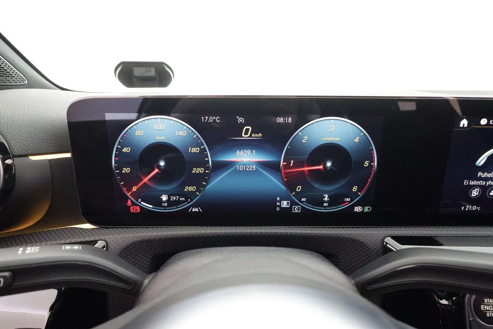 Mercedes-Benz A 2022 200 d 4MATIC A Business AMG * Webasto / Panorama / Muistipenkit / Multibeam / Koukkku / Keyless / P.kamera / Widescreen * - Kahdet renkaat aluvanteilla / Merkkihuollettu / Huippuvarusteet