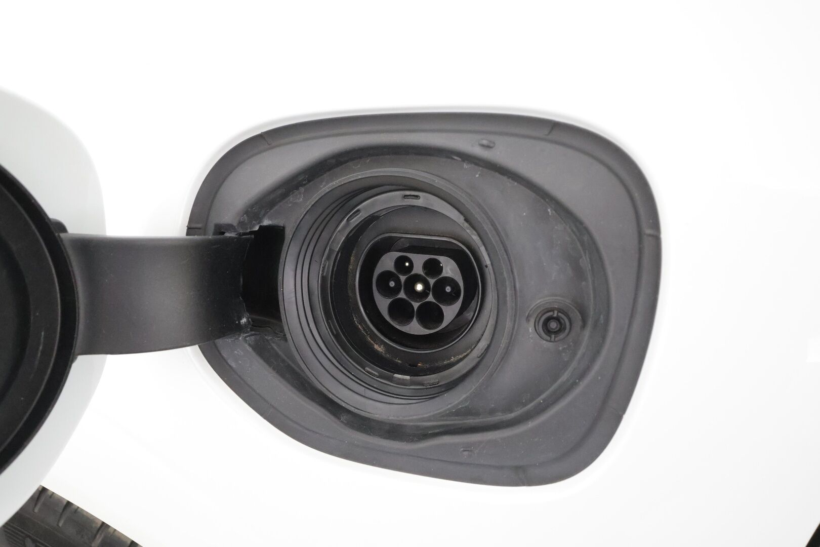 Volvo XC60 2022 T6 TwE AWD Business Inscription Expression aut * ACC / 360° / LED / Navi / Muistipenkki / Koukku / Panorama / Facelift * - Akku kuntotarkastettu / Kahdet renkaat aluvanteilla / Merkkihuollettu