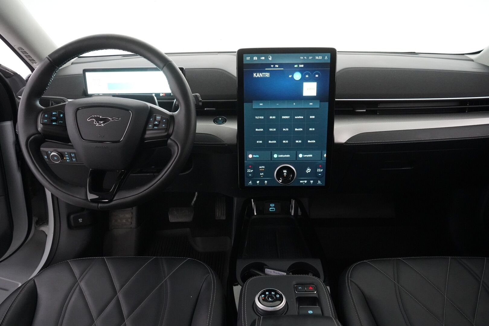 Ford Mustang Mach-E 2021 98kWh 294hv A1 RWD - | ACC | 360° Kamera | BLIS | B&O | Nahkasisusta | LED | Akku kuntotarkastettu | Kahdet renkaat alumiinivanteilla | Akku kuntotarkastettu