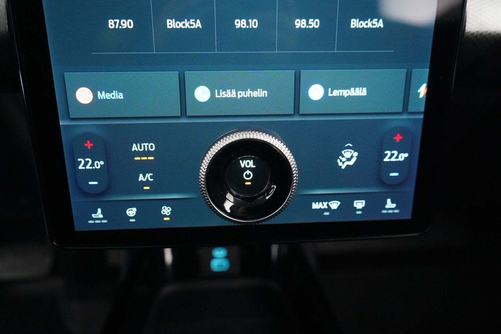 Ford Mustang Mach-E 2021 98kWh 294hv A1 RWD - | ACC | 360° Kamera | BLIS | B&O | Nahkasisusta | LED | Akku kuntotarkastettu | Kahdet renkaat alumiinivanteilla | Akku kuntotarkastettu