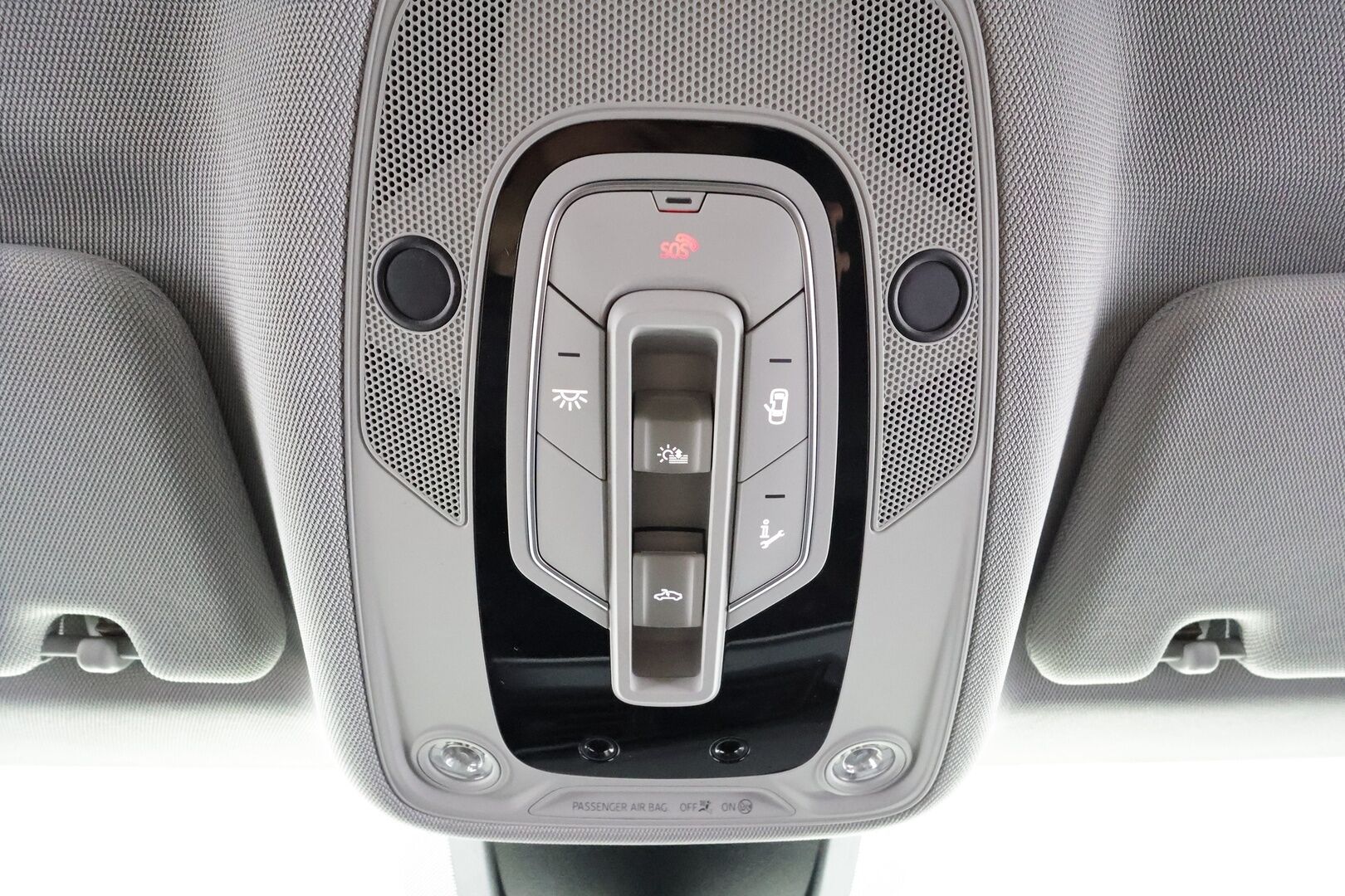 AUDI E-TRON 2020 50 Launch Edition plus 71 kWh * ACC / Lisälämmitin / LED / Muistipenkki / P.Tutkat / Panorama / Apple&Android * - Kahdet Renkaat