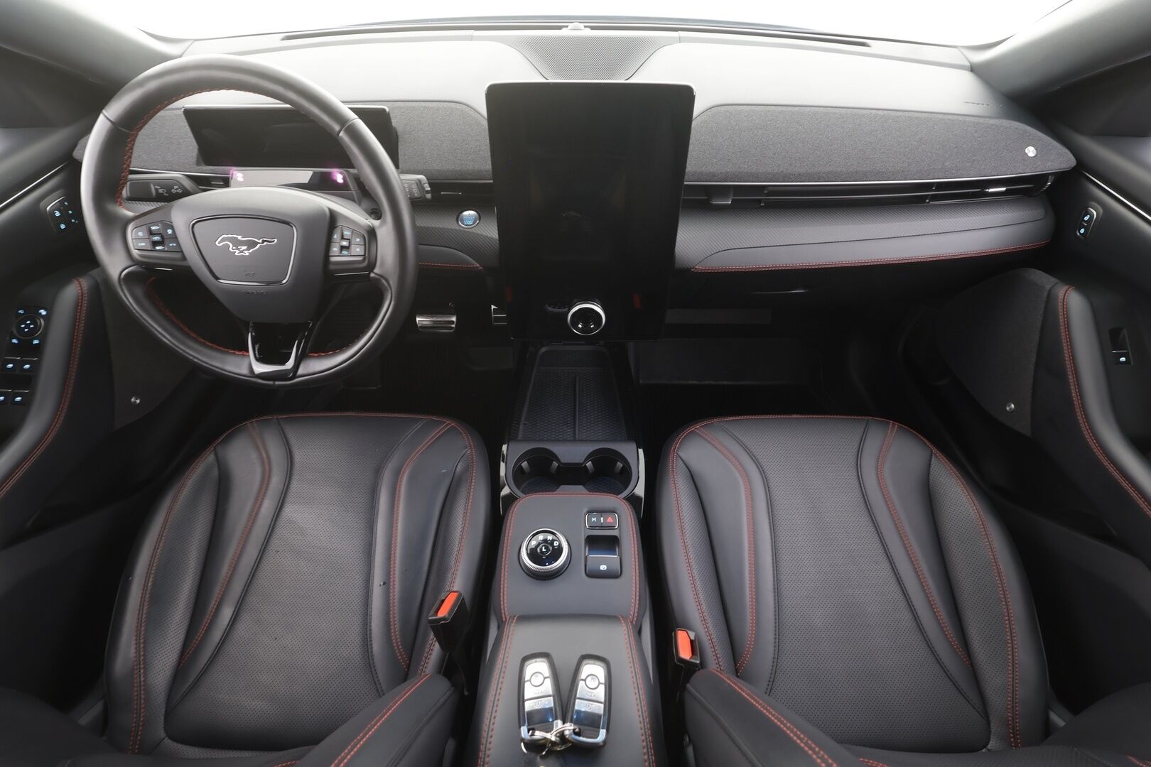 Ford Mustang Mach-E 2021 98kWh 351hv AWD 5-ovinen - | ACC | B&O | LED | 360-Kamera | Muistipenkki | Lasikatto | Nahat | Keyless | Apple&Android | Kahdet Renkaat | Koti & Kauppalaturi |