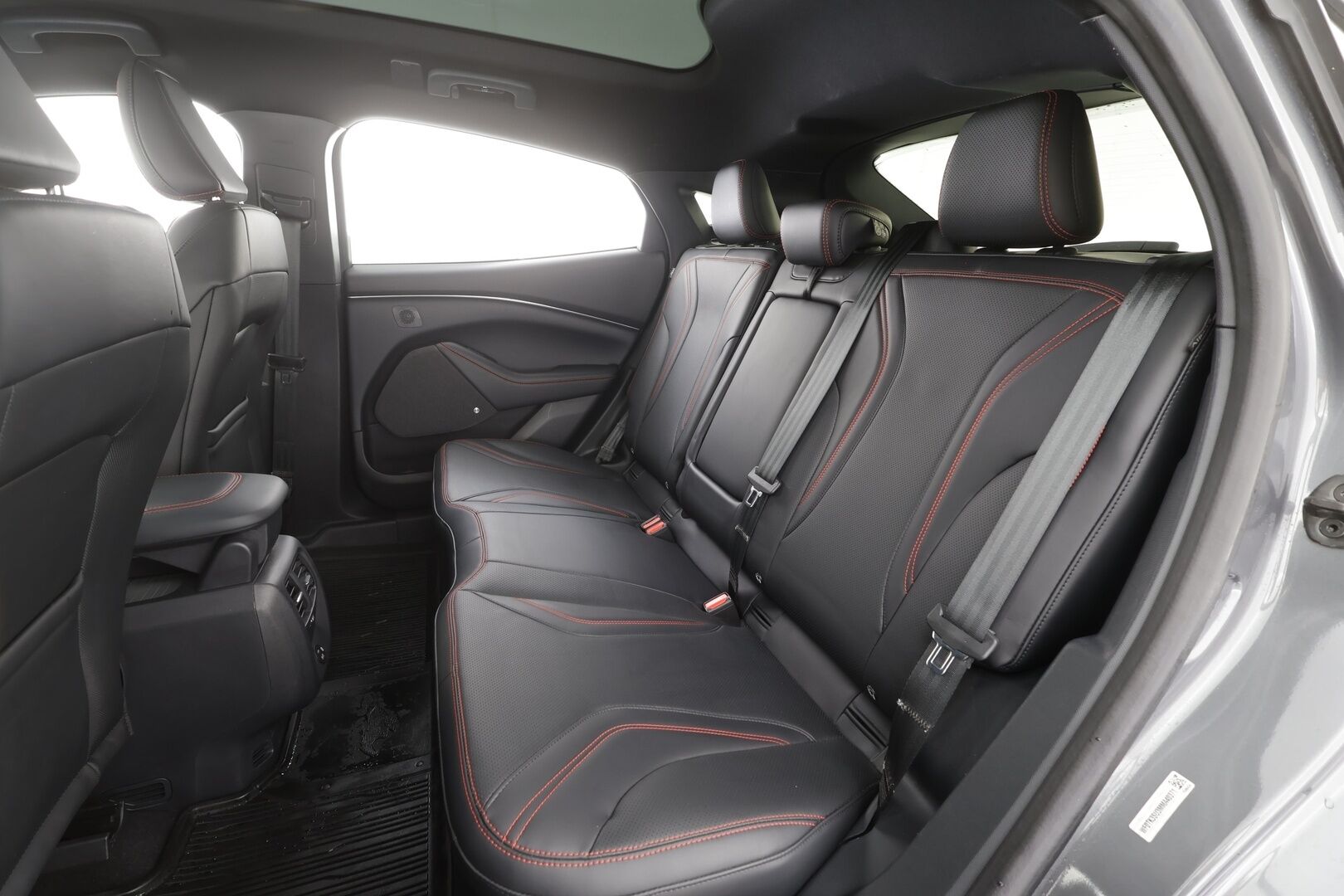 Ford Mustang Mach-E 2021 98kWh 351hv AWD 5-ovinen - | ACC | B&O | LED | 360-Kamera | Muistipenkki | Lasikatto | Nahat | Keyless | Apple&Android | Kahdet Renkaat | Koti & Kauppalaturi |