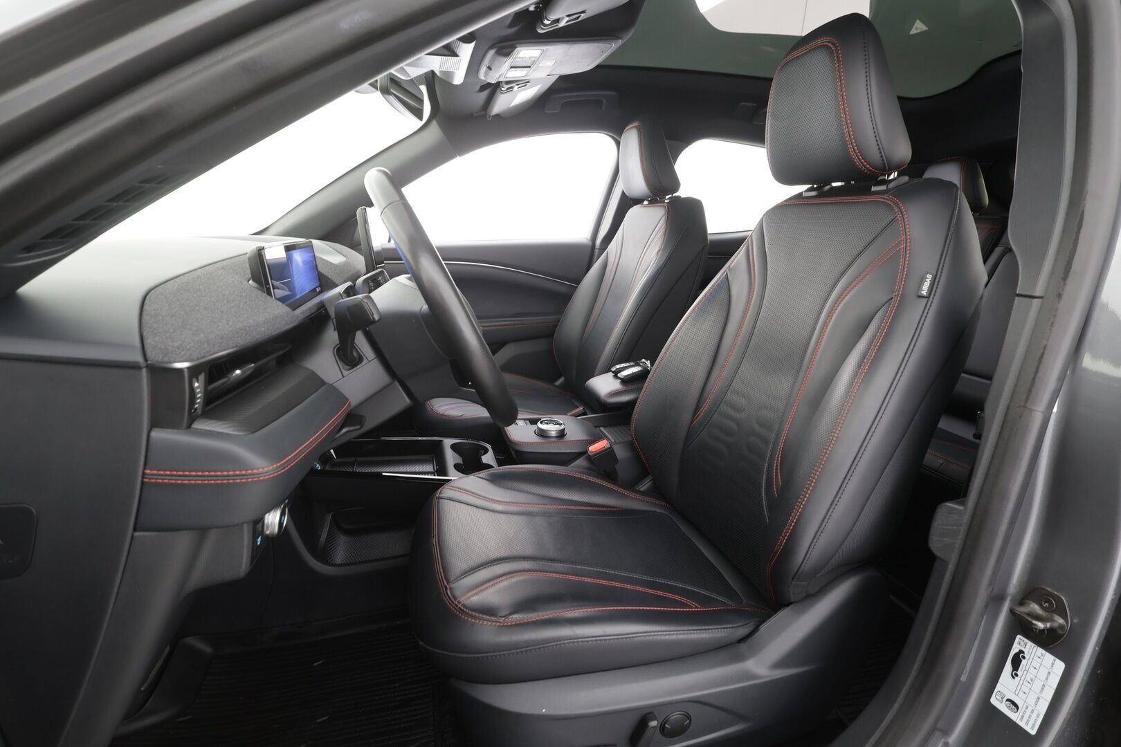 Ford Mustang Mach-E 2021 98kWh 351hv AWD 5-ovinen - | ACC | B&O | LED | 360-Kamera | Muistipenkki | Lasikatto | Nahat | Keyless | Apple&Android | Kahdet Renkaat | Koti & Kauppalaturi |