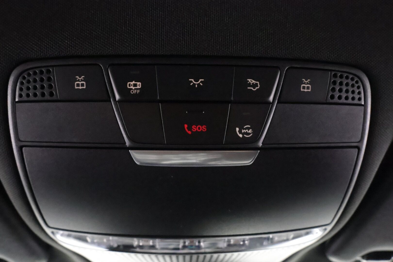 MERCEDES-BENZ EQC 2023 400 4Matic Business - | Distronic+ | P-kamera | Sporttinahat | Multibeam LED | Ohjausavustin | Apple&Android | Sähköluukku |