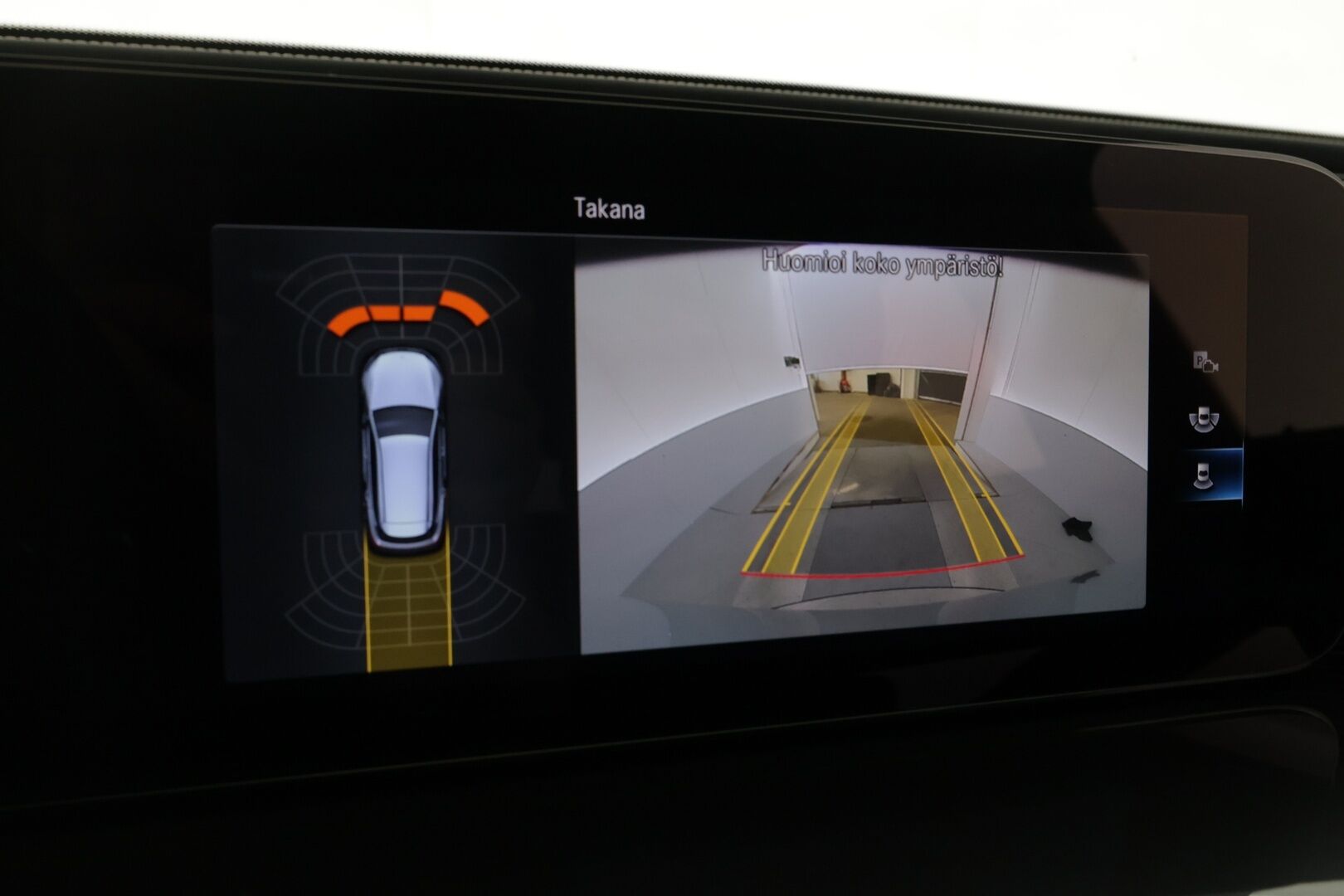 MERCEDES-BENZ EQC 2023 400 4Matic Business - | Distronic+ | P-kamera | Sporttinahat | Multibeam LED | Ohjausavustin | Apple&Android | Sähköluukku |