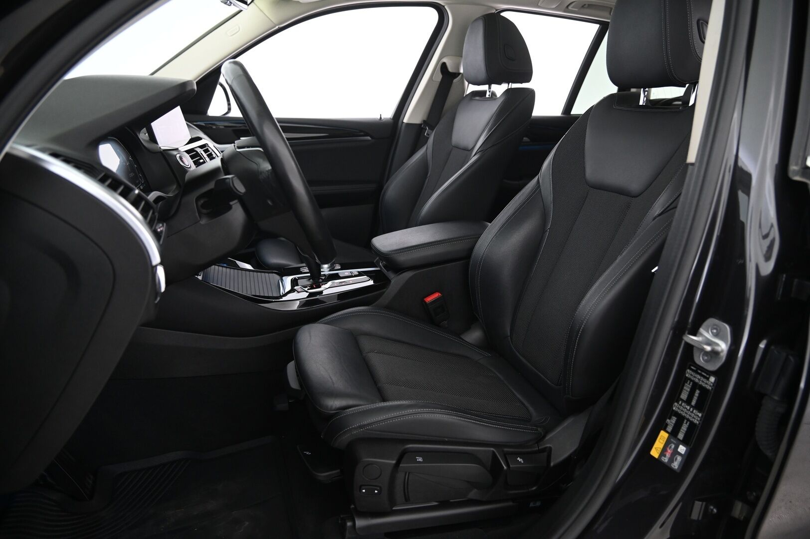 BMW X3 2021 G01 xDrive 30e A Charged Edition xLine - S*koukku | Hifi | Panorama | Ambient | P*kamera | Avaimeton kulku | Lämmitettävä ratti | Sporttipenkit | Applecarplay | Eleohjaus