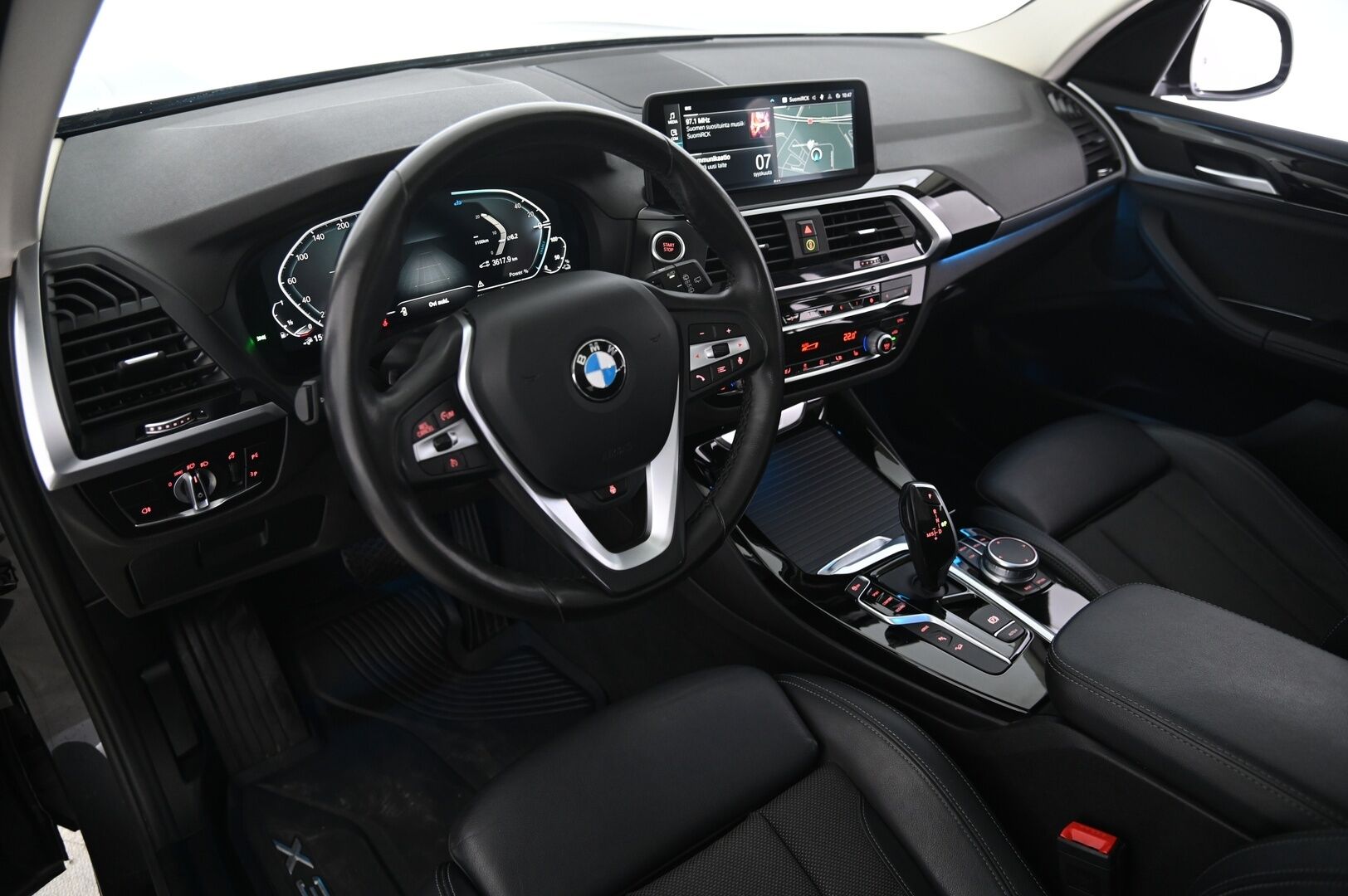 BMW X3 2021 G01 xDrive 30e A Charged Edition xLine - S*koukku | Hifi | Panorama | Ambient | P*kamera | Avaimeton kulku | Lämmitettävä ratti | Sporttipenkit | Applecarplay | Eleohjaus